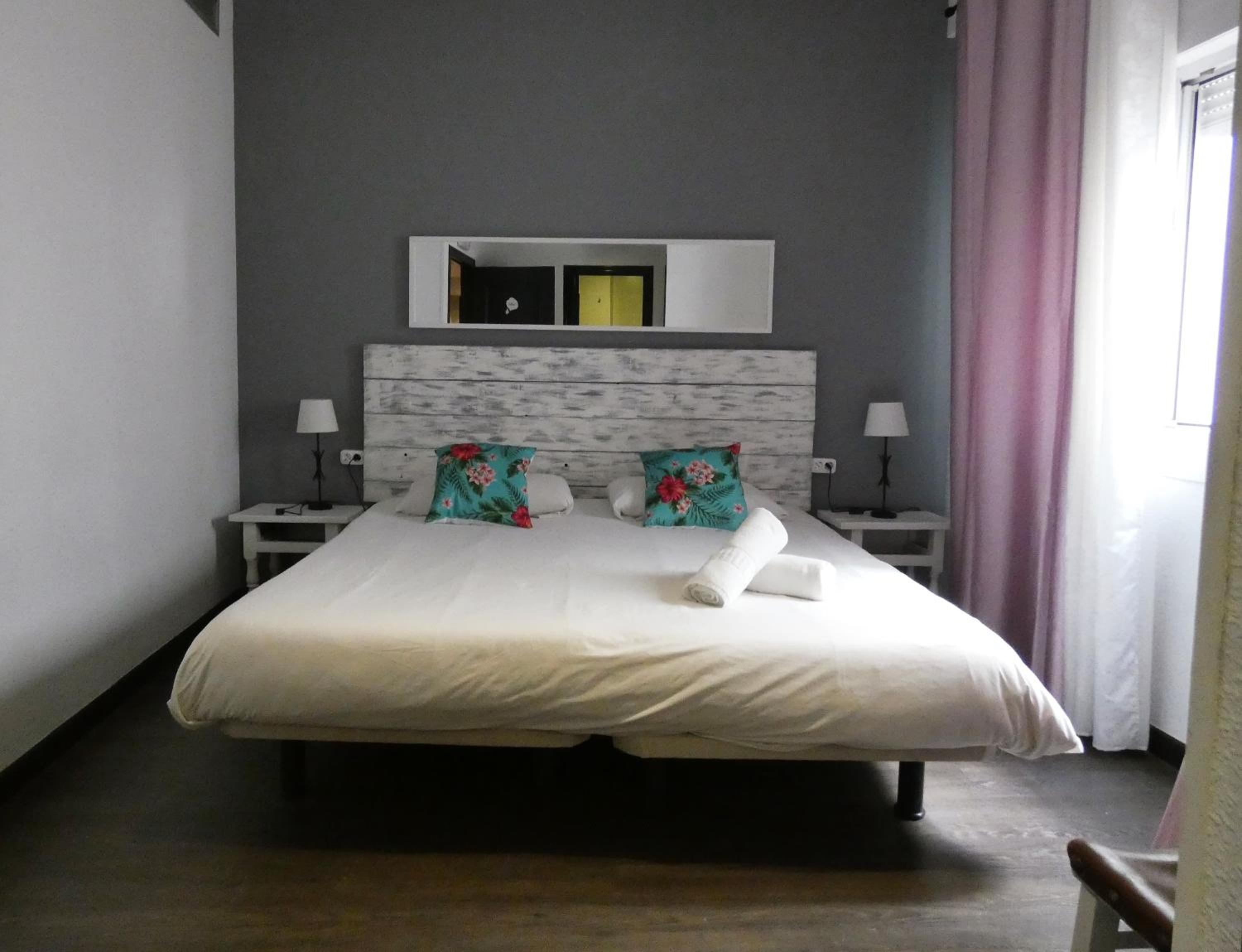 Interior Double Room - Photo 14