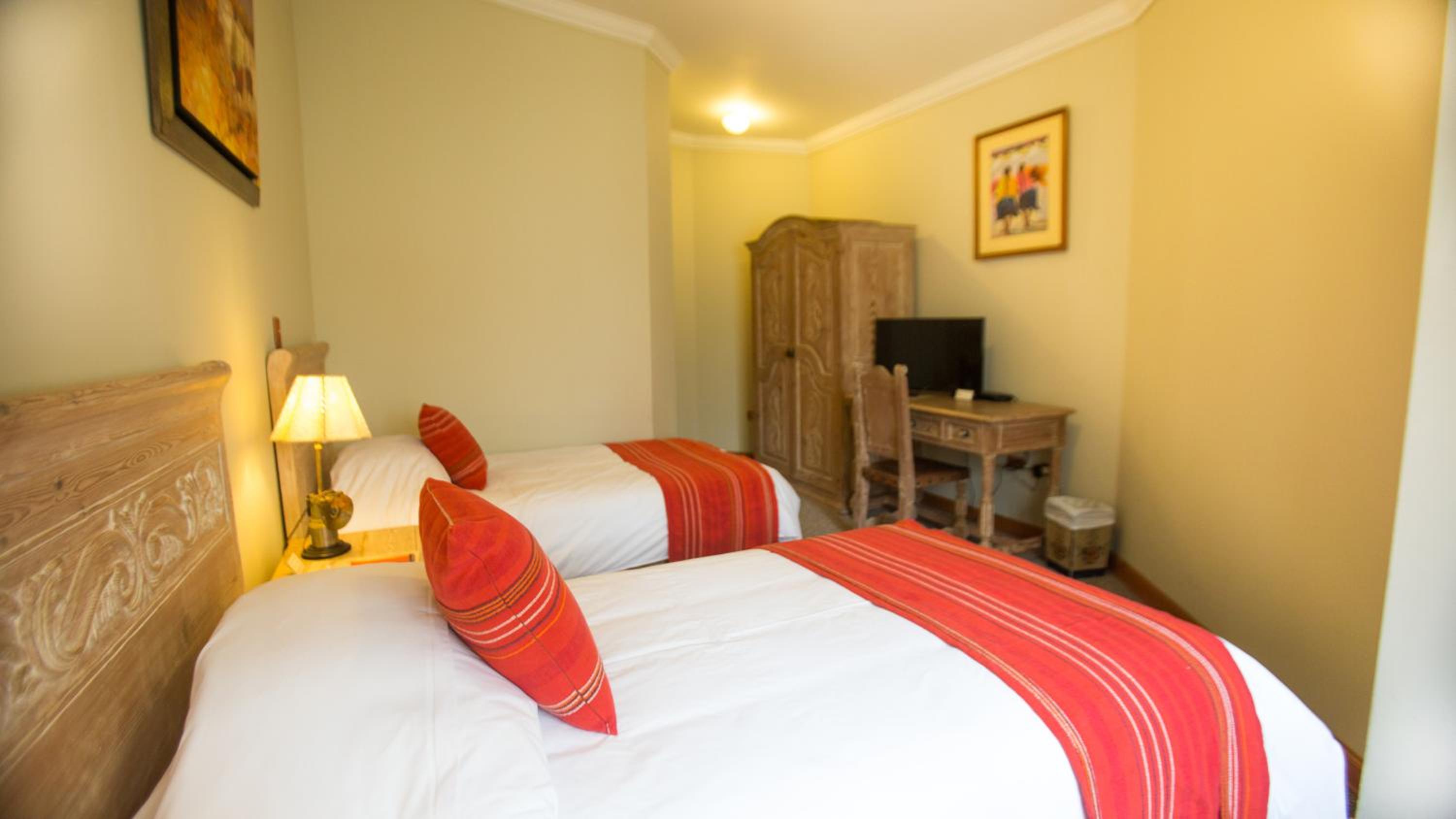 Twin Room - Photo 2