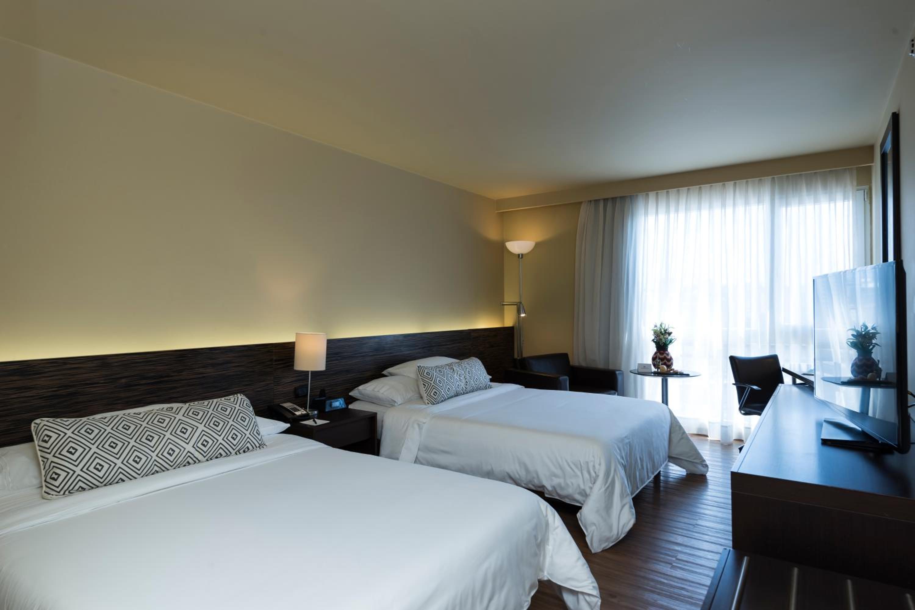 Twin Room - Photo 4