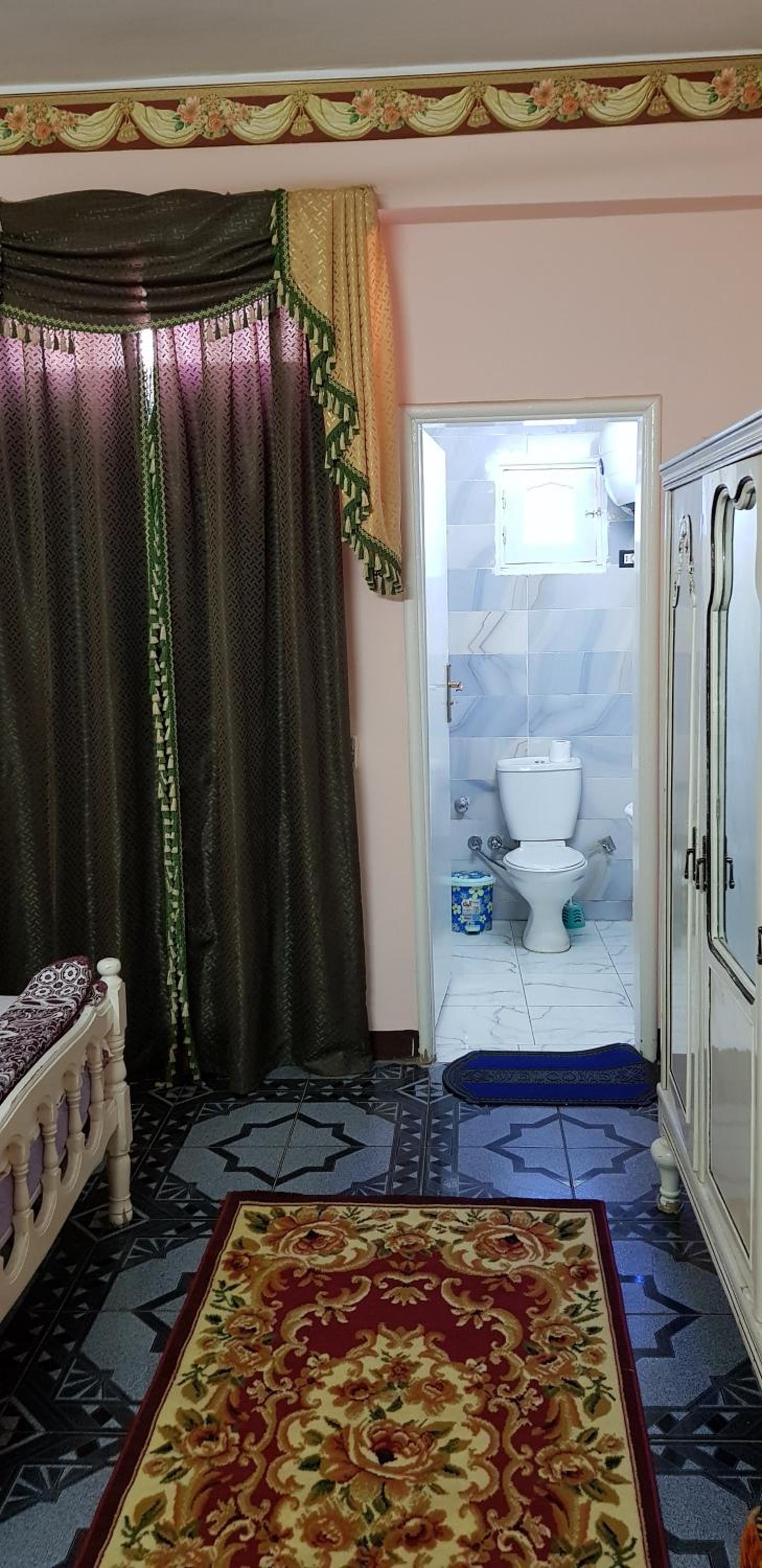 Double Room with Private Bathroom - Photo 10