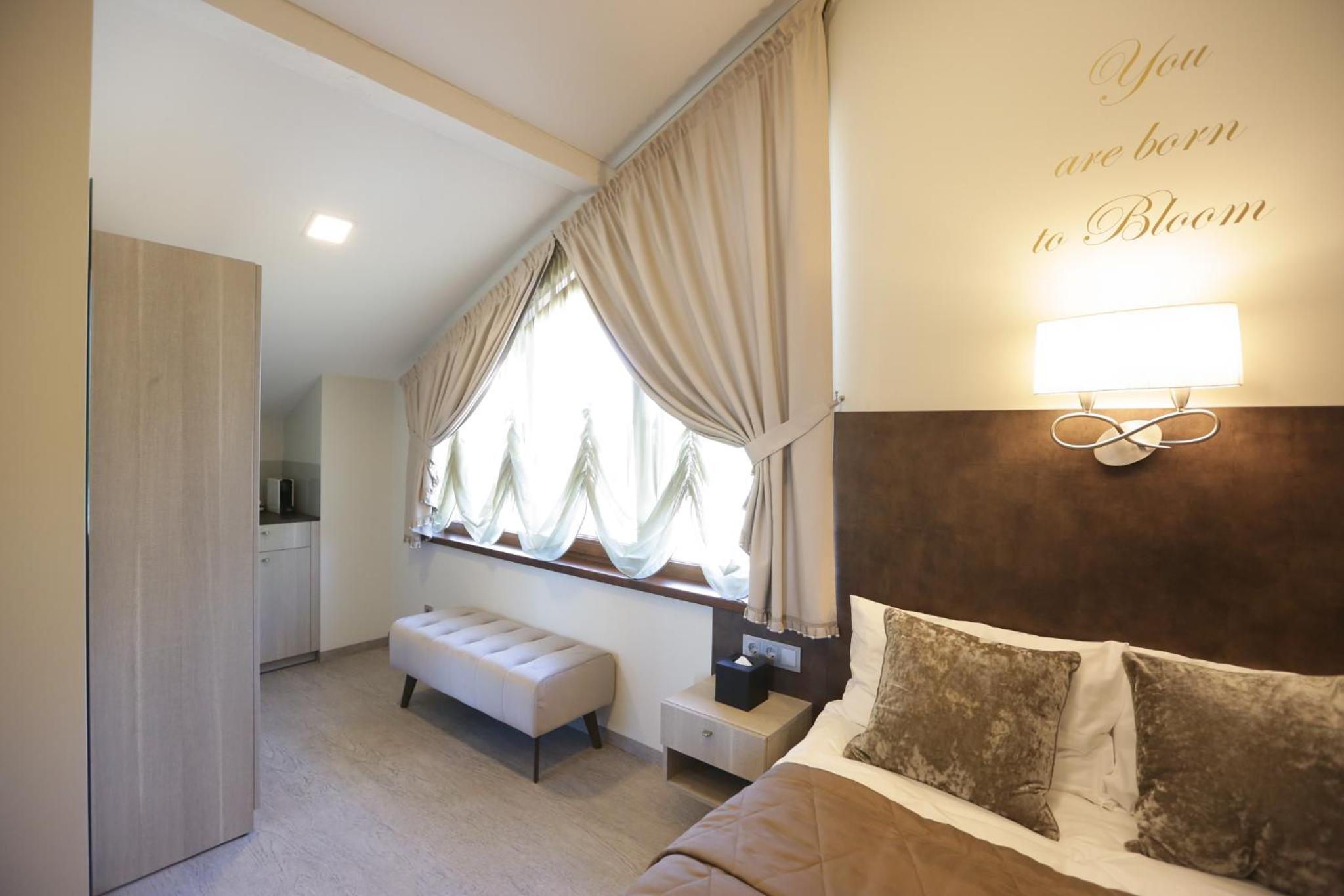 Deluxe Double Room - Photo 4