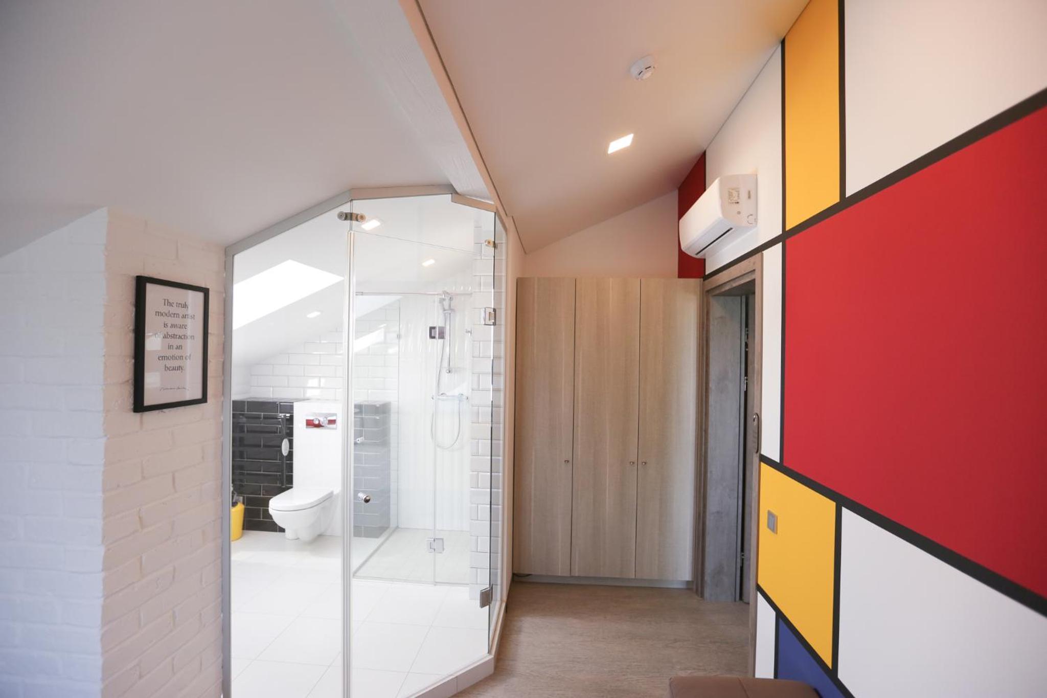 Double Room with Lake View - Photo 20