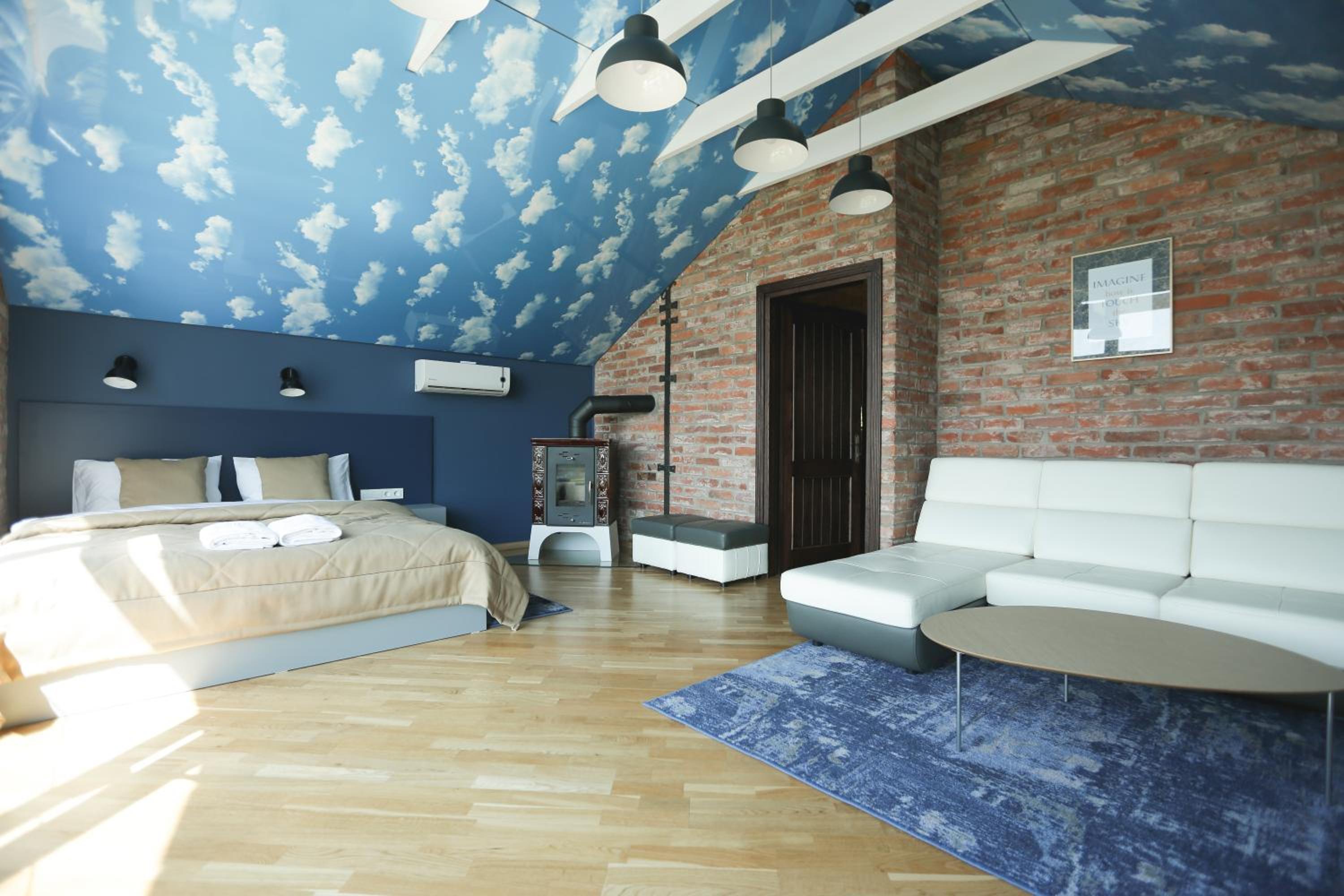 Suite with Lake View photo 3