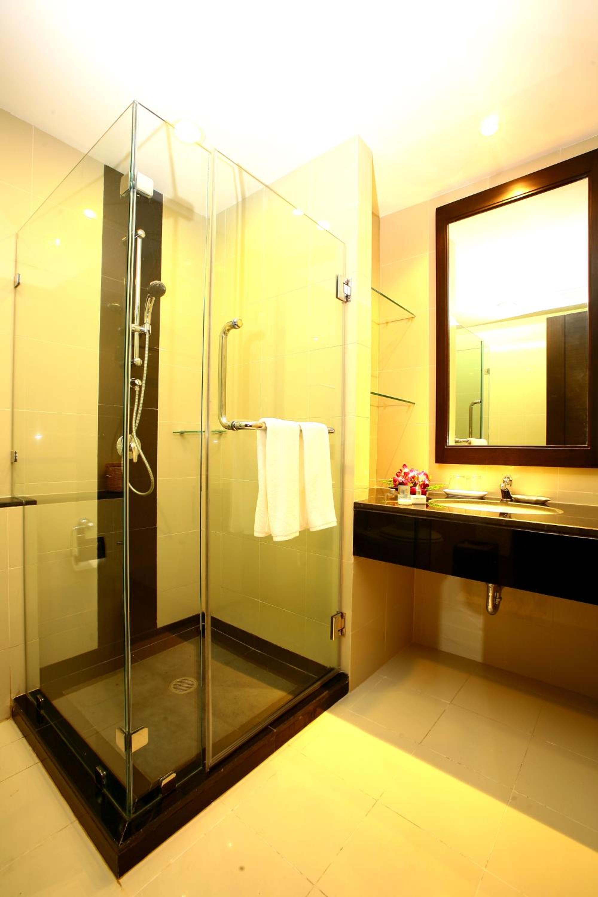 Studio Suite - Photo 6