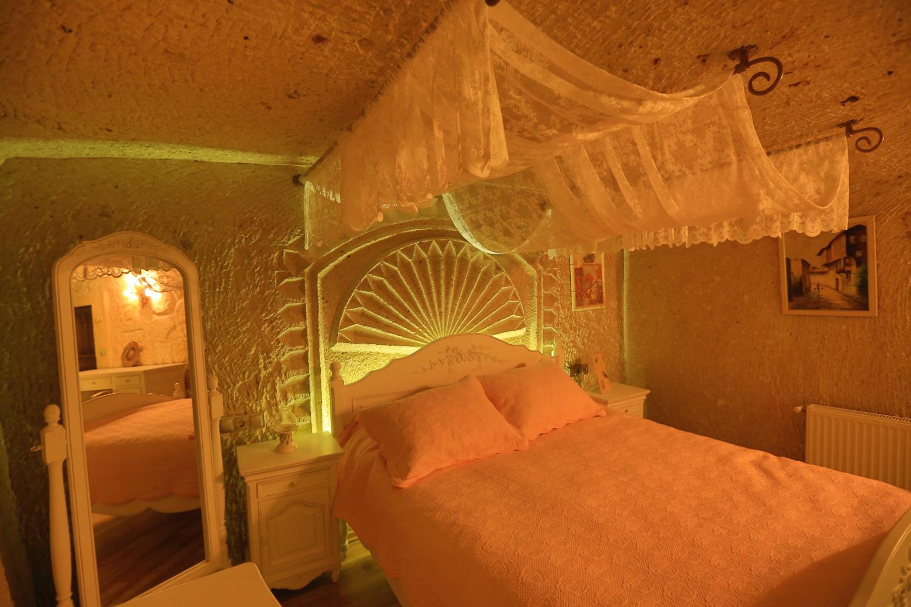 Double Cave Room  - Photo 5