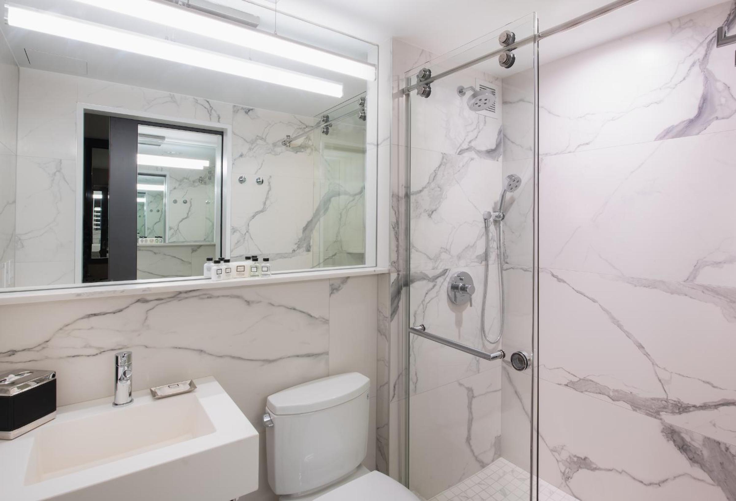 Standard Double Guest Room thumbnail 5