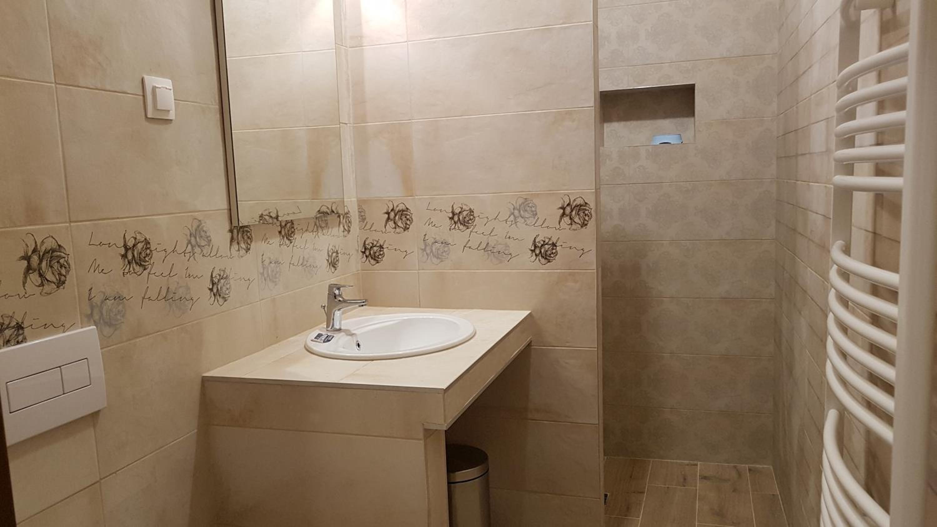 Standard Apartment - Photo 9