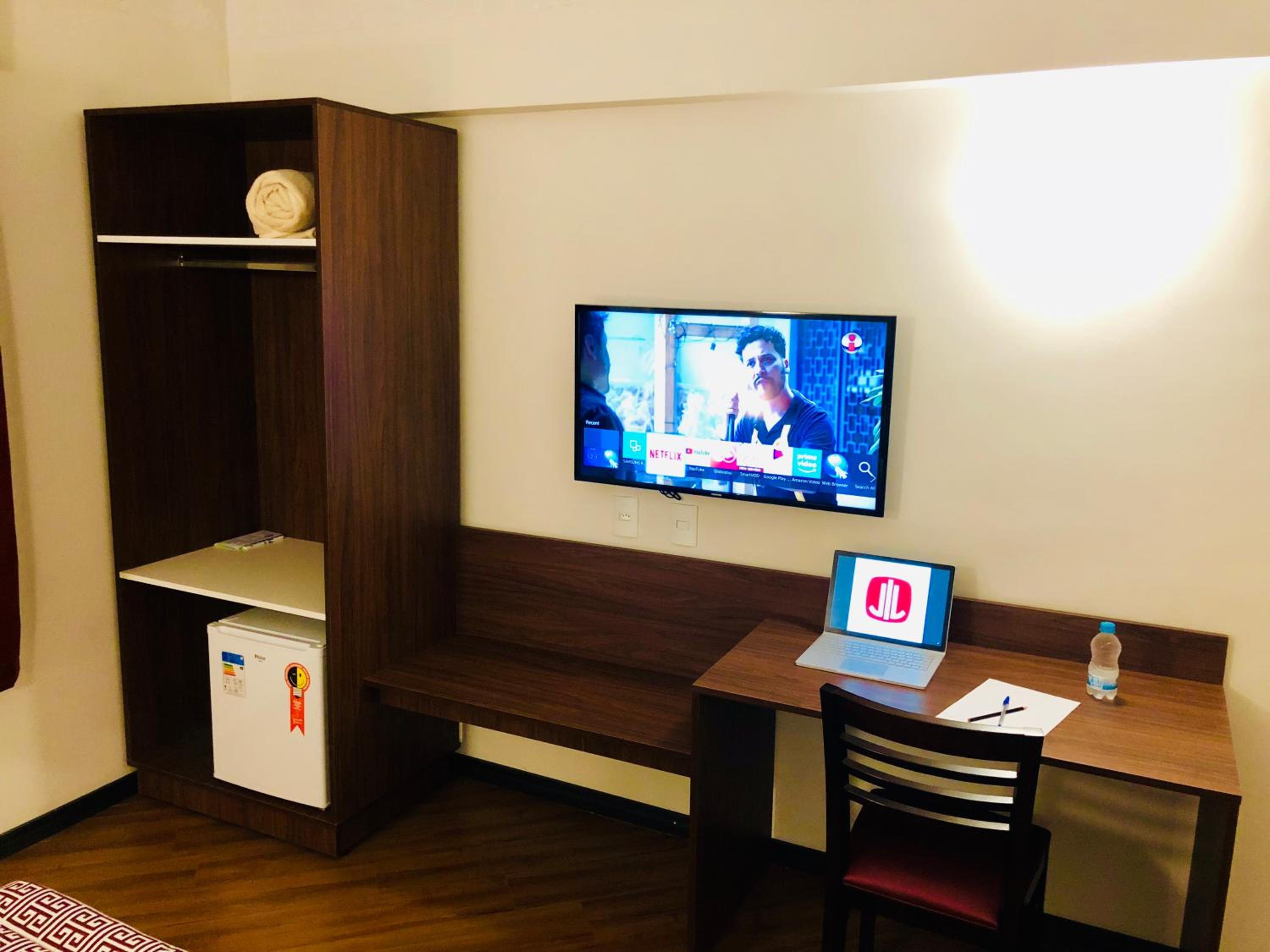 Deluxe Twin Room photo 2
