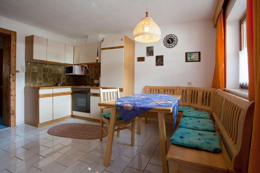 One-Bedroom Apartment with Balcony (2-4 Adults) photo 3