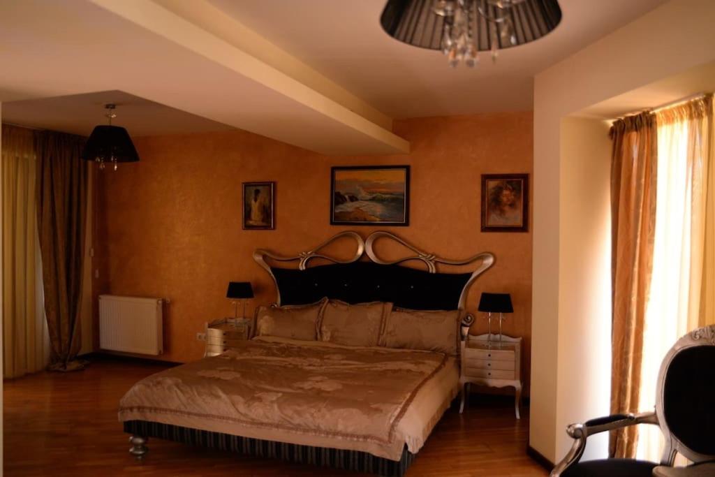 Villa - Photo 8