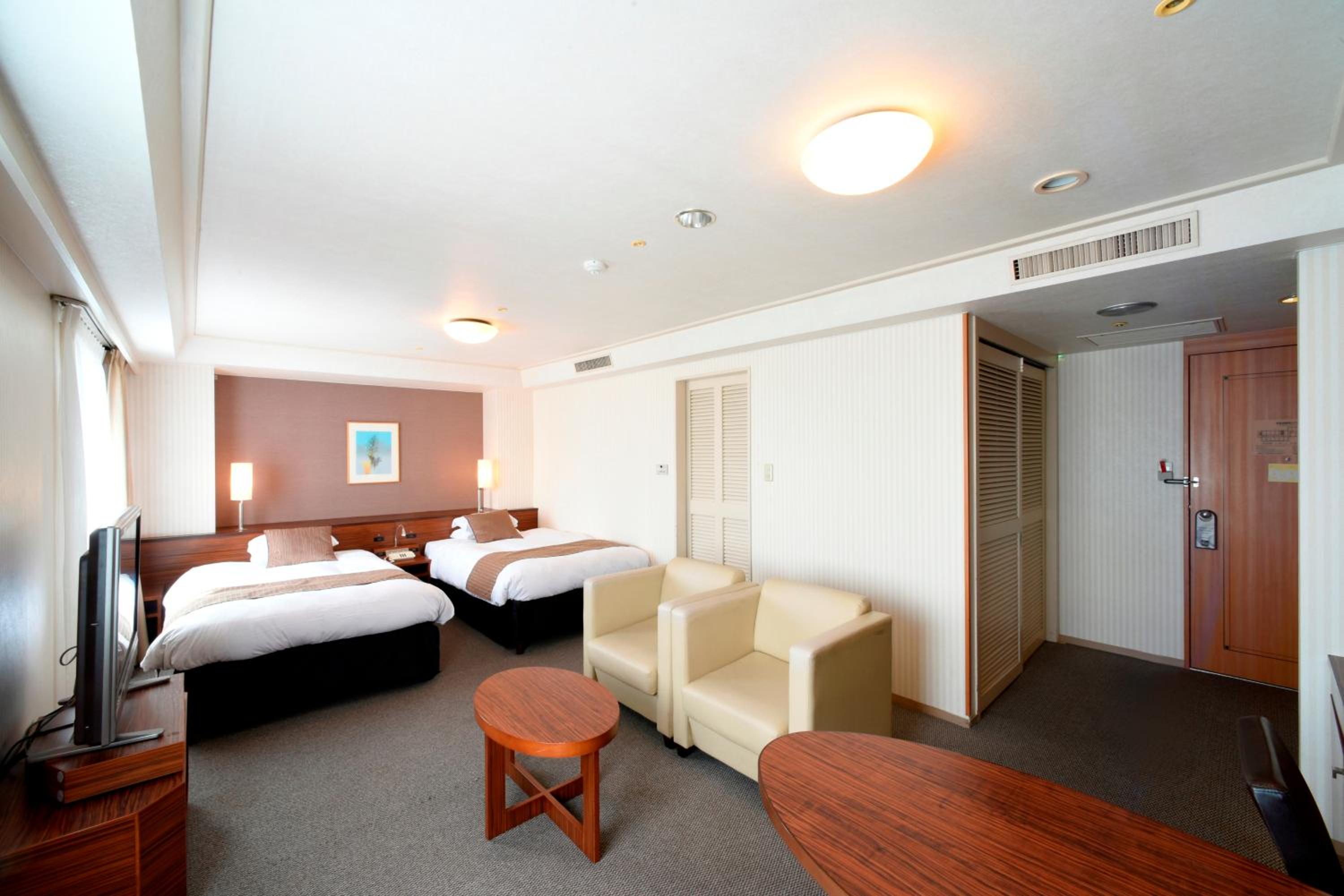 Deluxe Twin Room - Non-Smoking - Photo 8