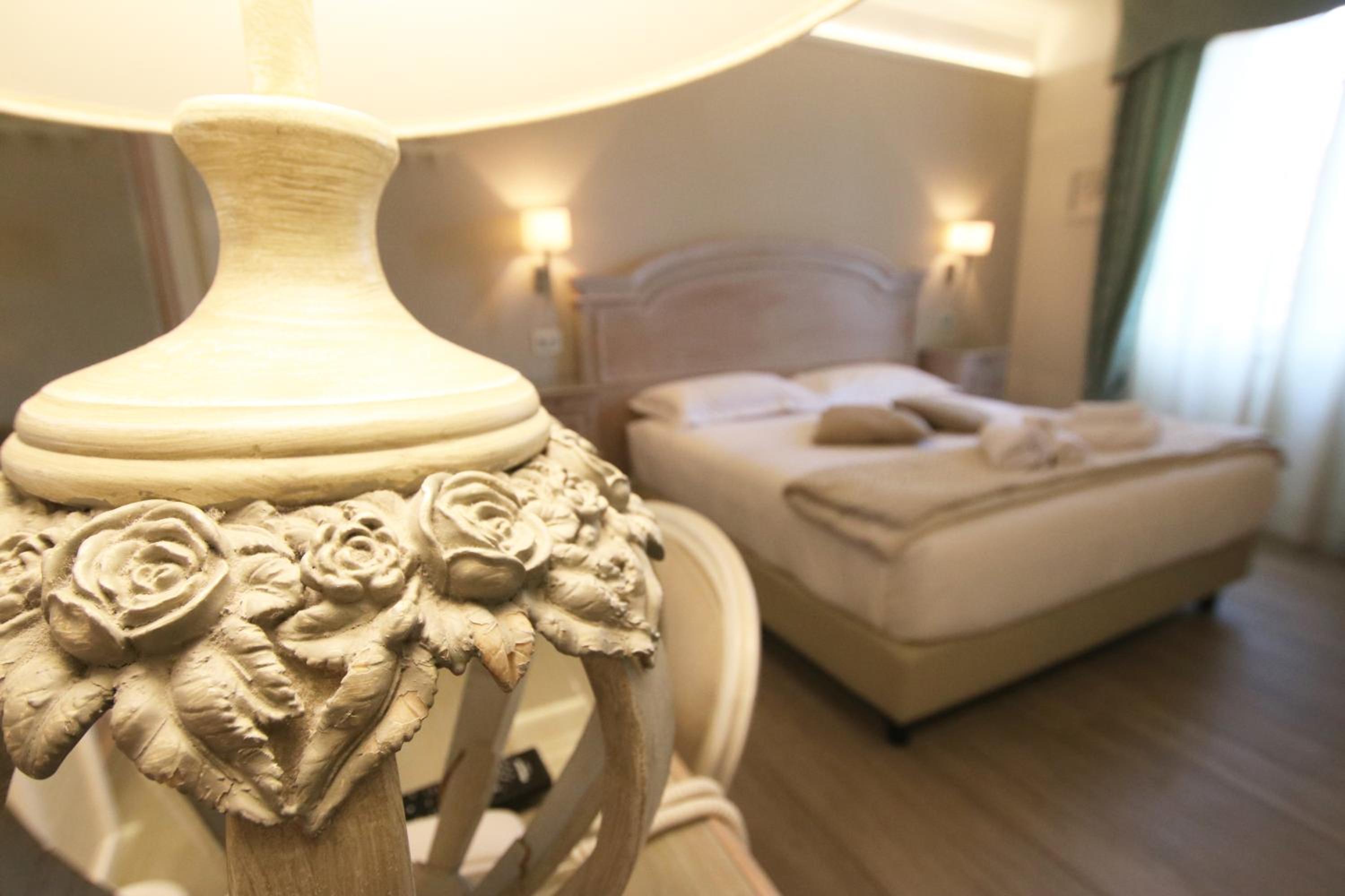 Triple Room - Photo 6