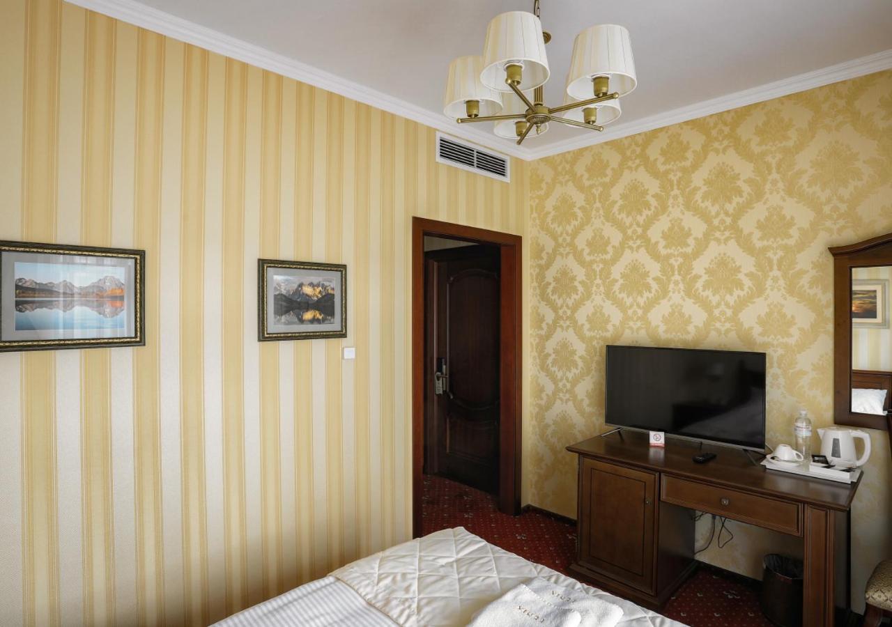 Standard Double Room photo 2