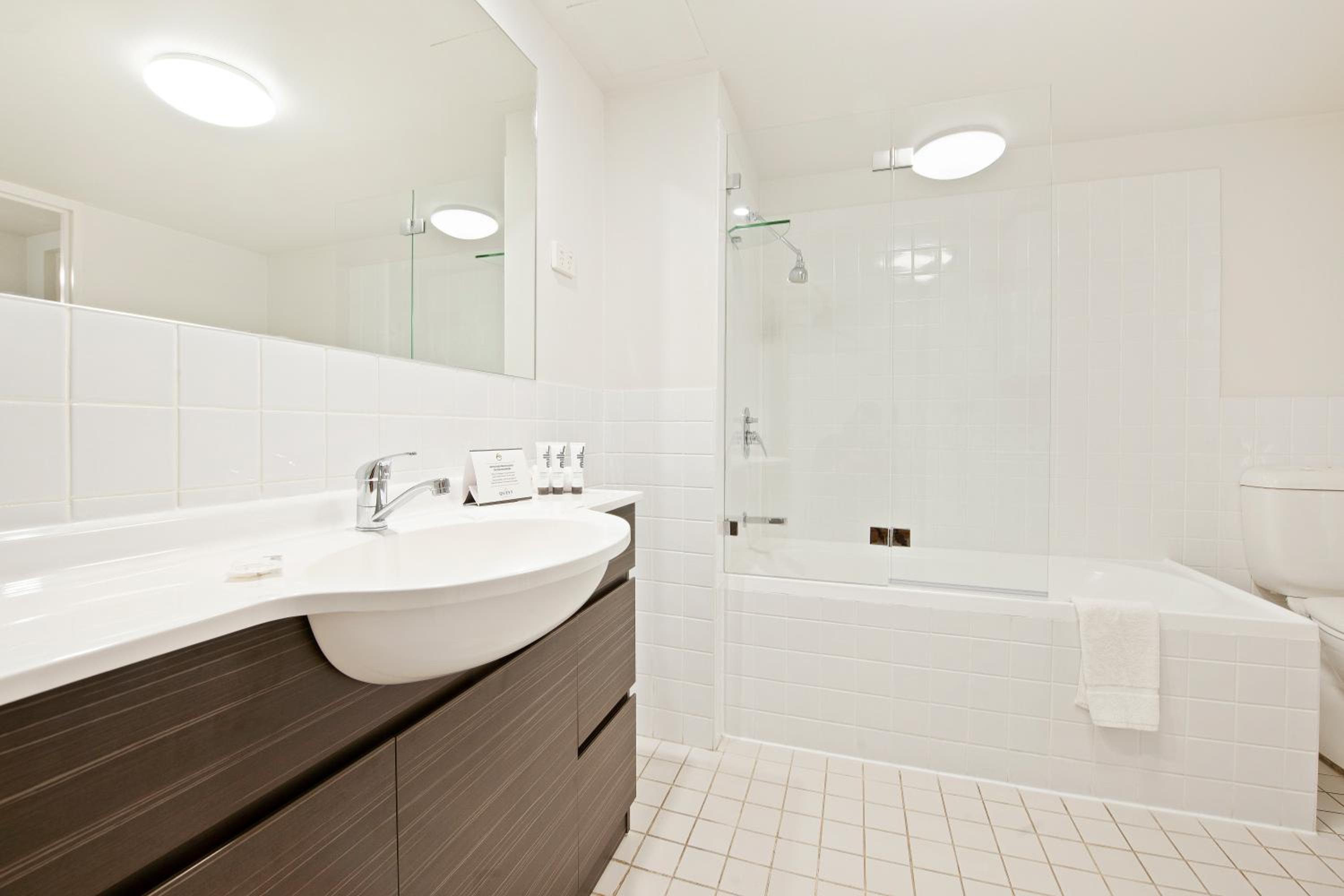 Two-Bedroom Apartment - Photo 7