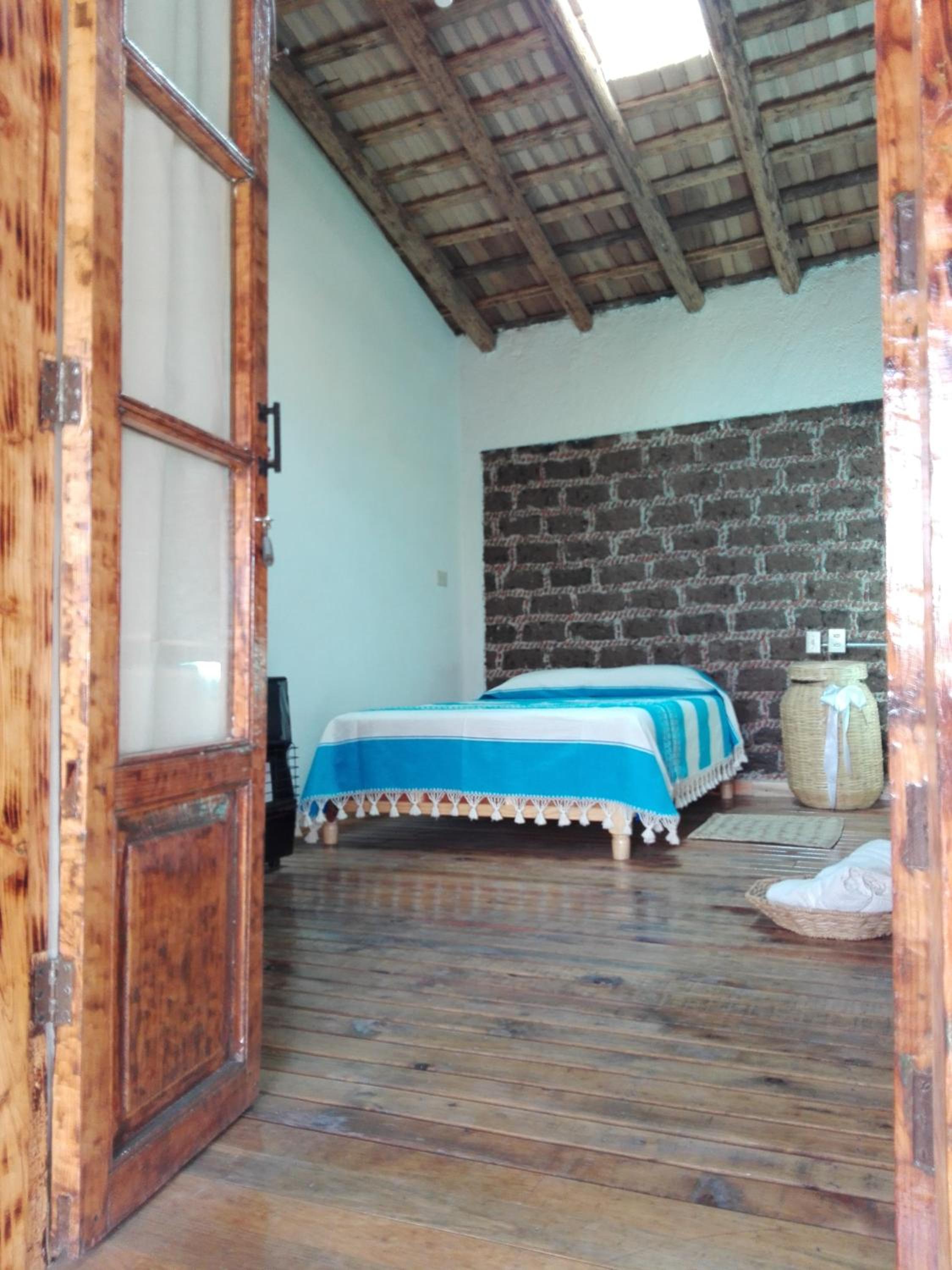 Double Room - Photo 9