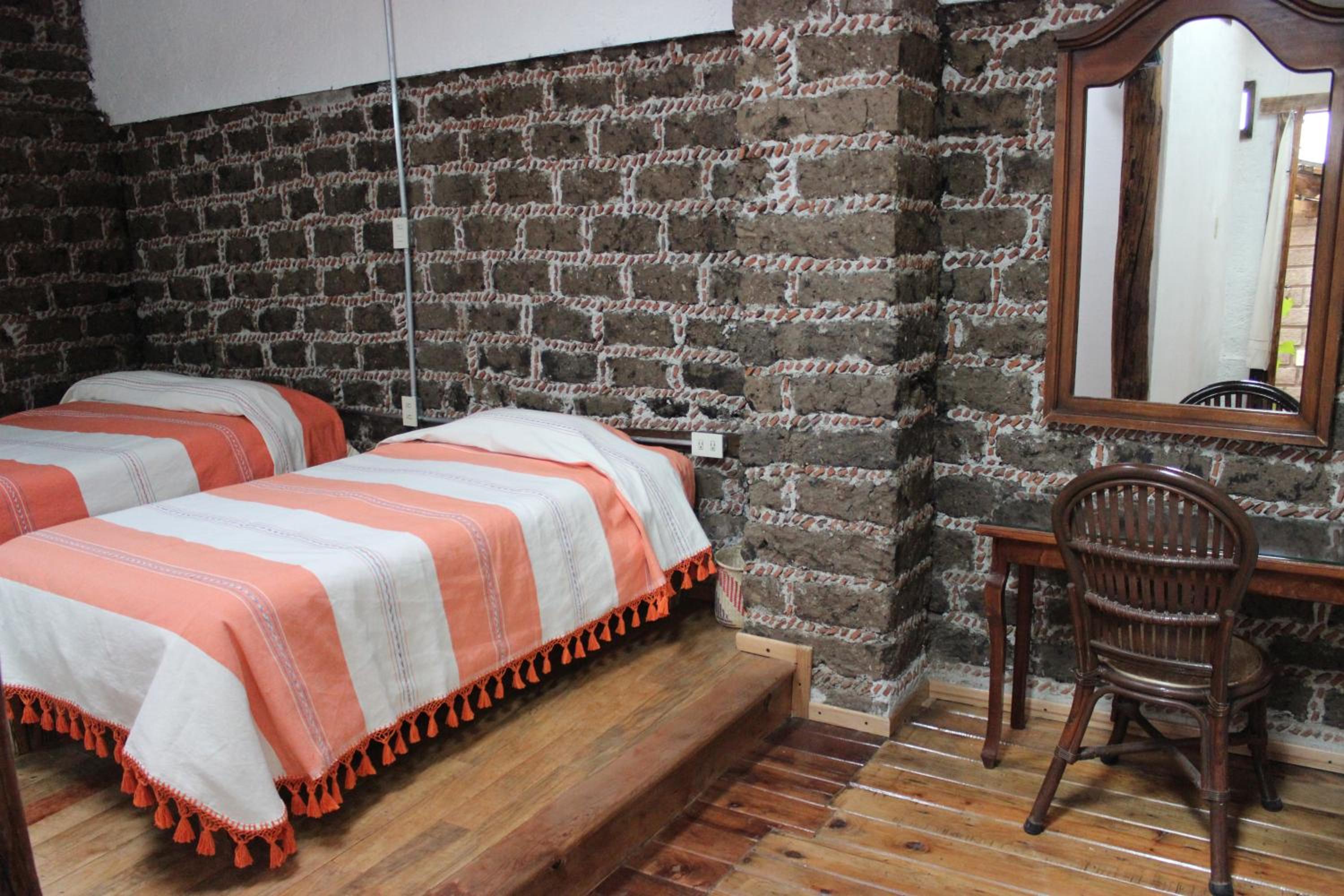 Double Room - Photo 17