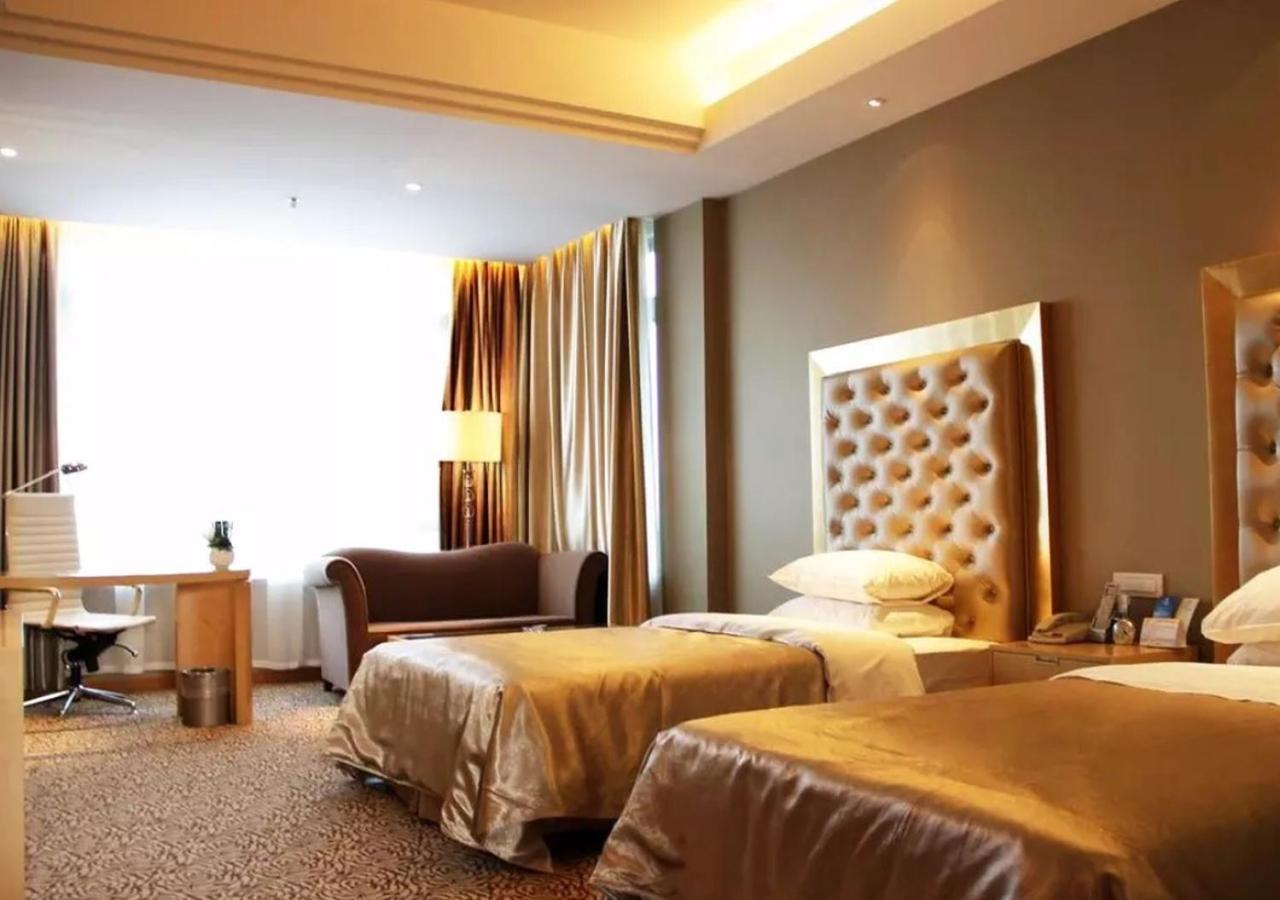 Deluxe Twin Room photo 1