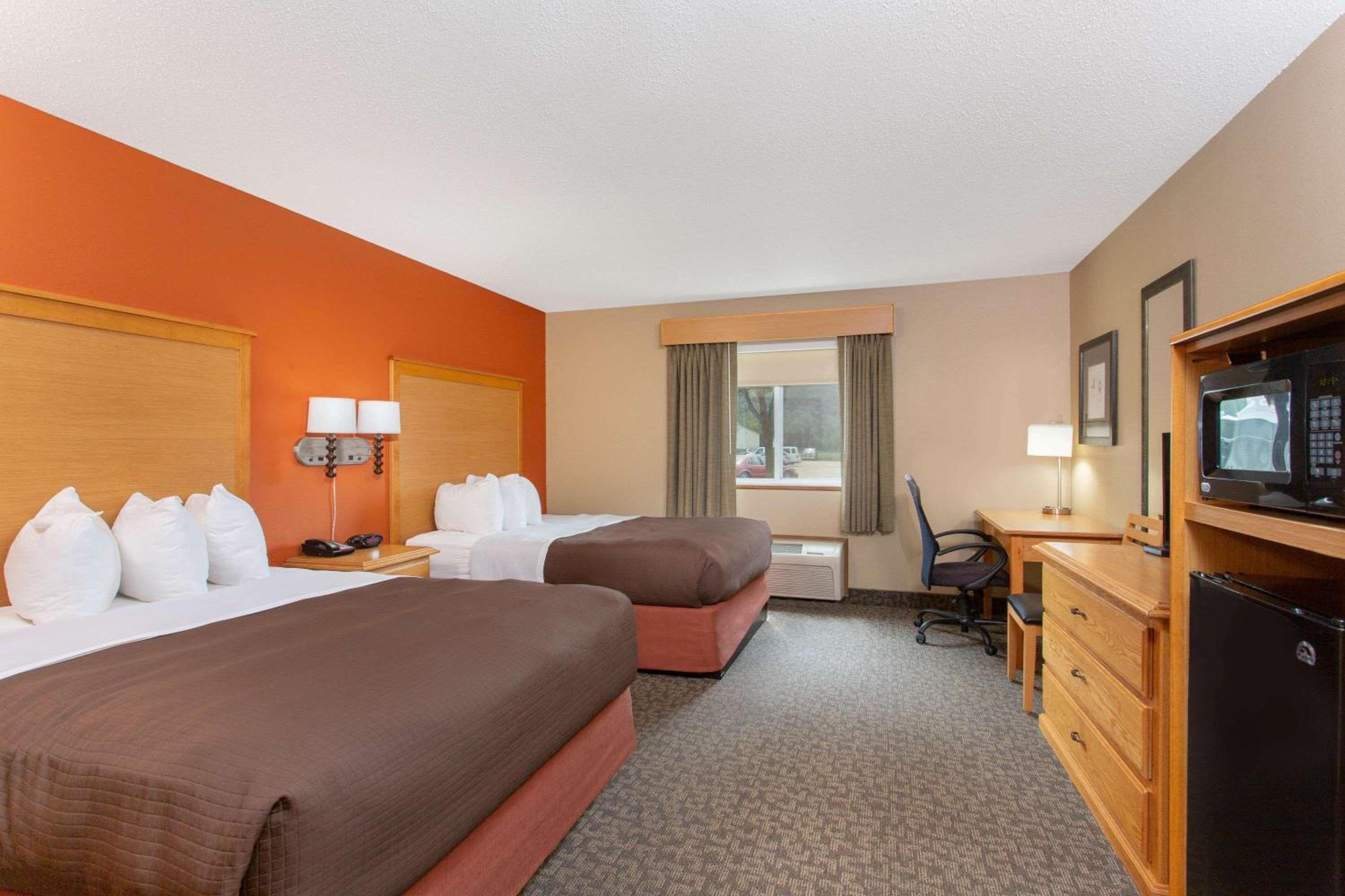 Queen Room with Two Queen Beds - Non-Smoking