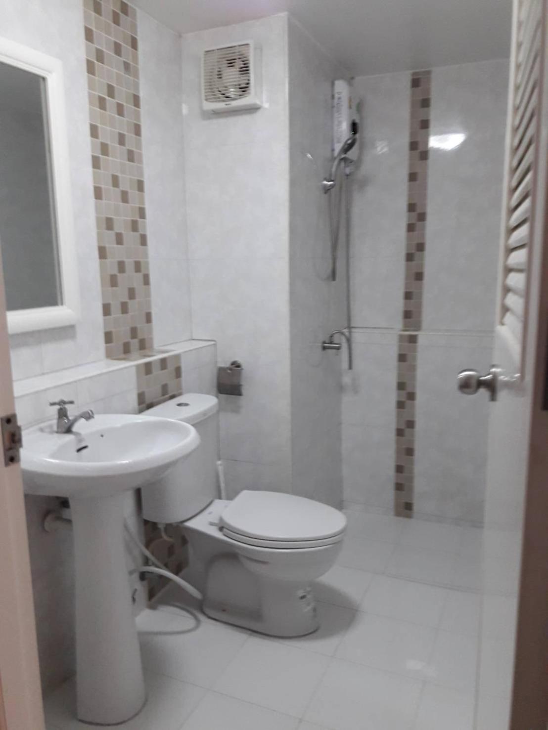 Apartment - Photo 23