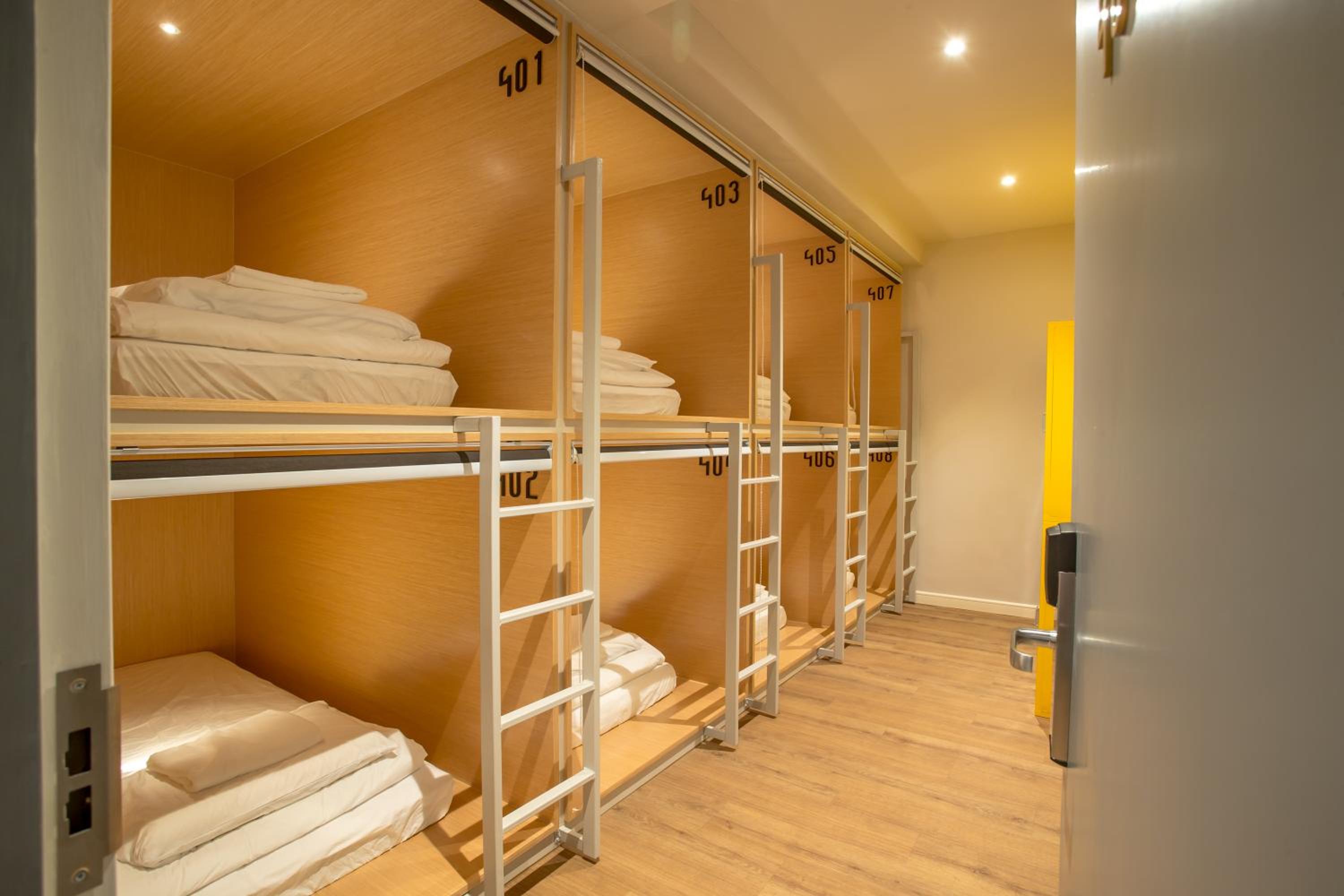 Single Bed in Female Dormitory Room photo 3
