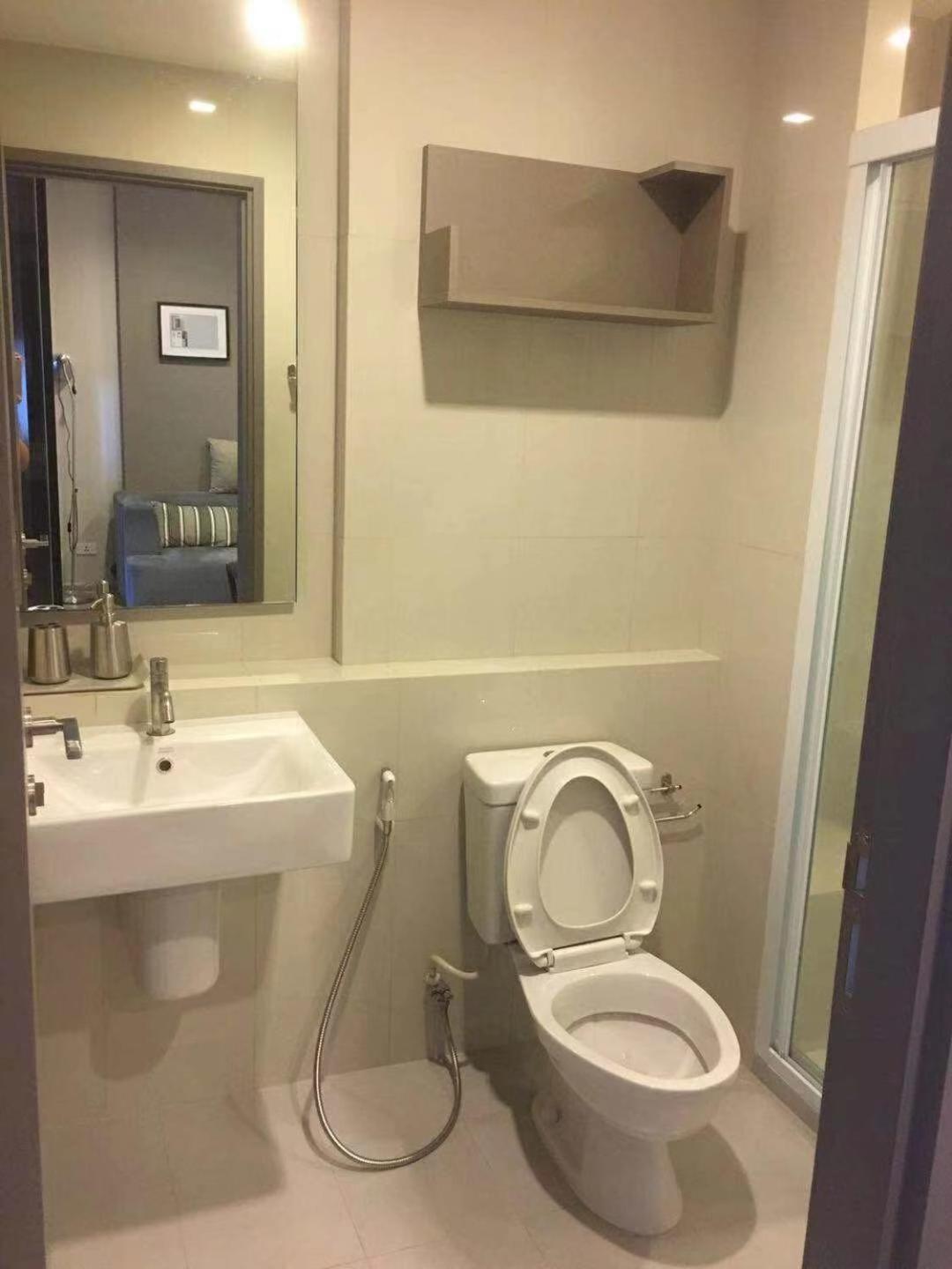 One-Bedroom Apartment - Photo 130