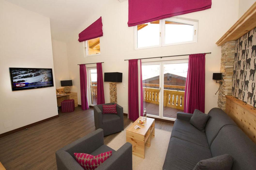 Comfort Two-Bedroom Suite - Photo 3