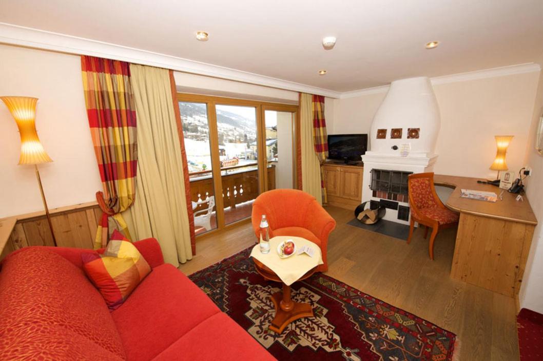 Comfort Two-Bedroom Suite - Photo 4
