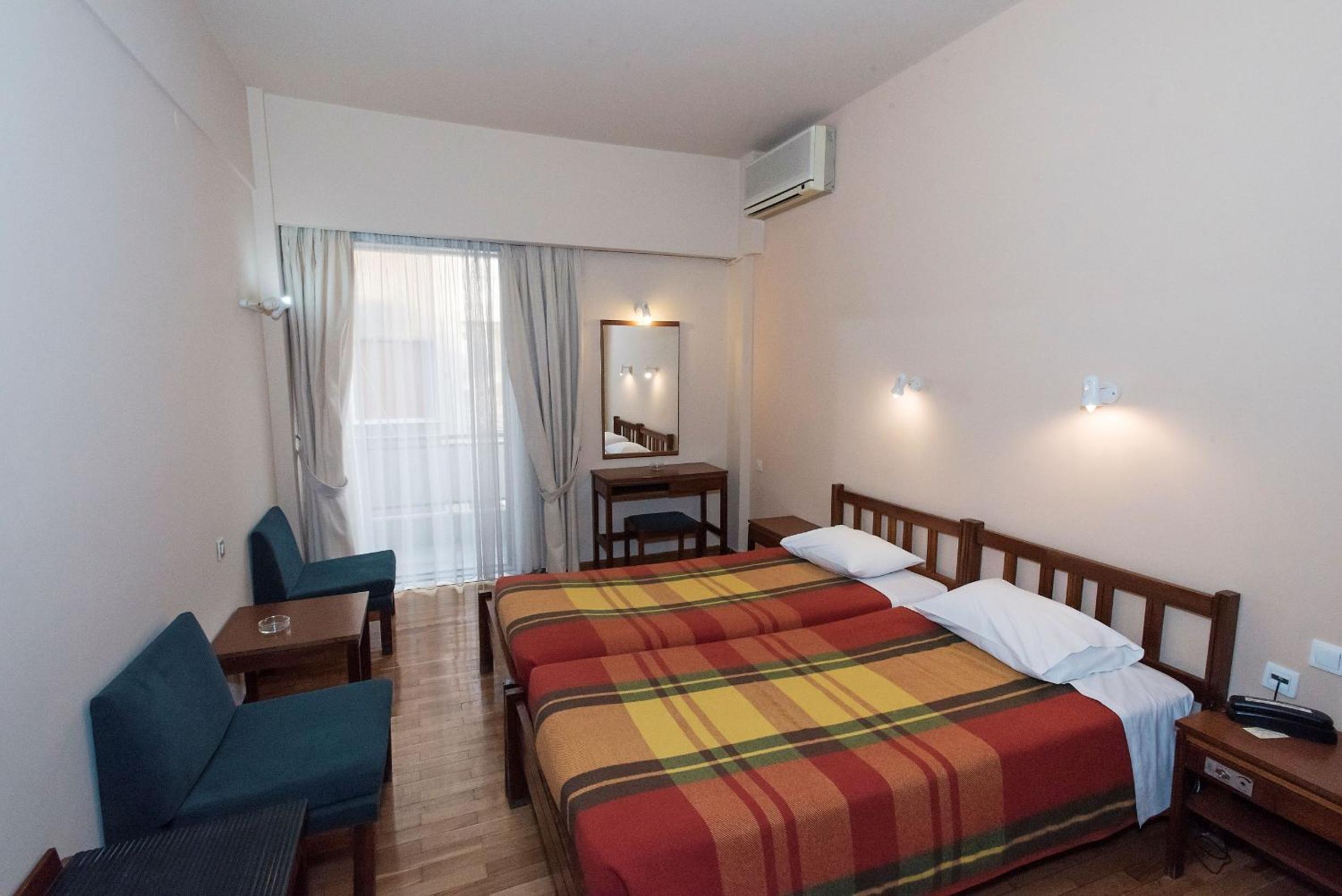 Double Room - Photo 2