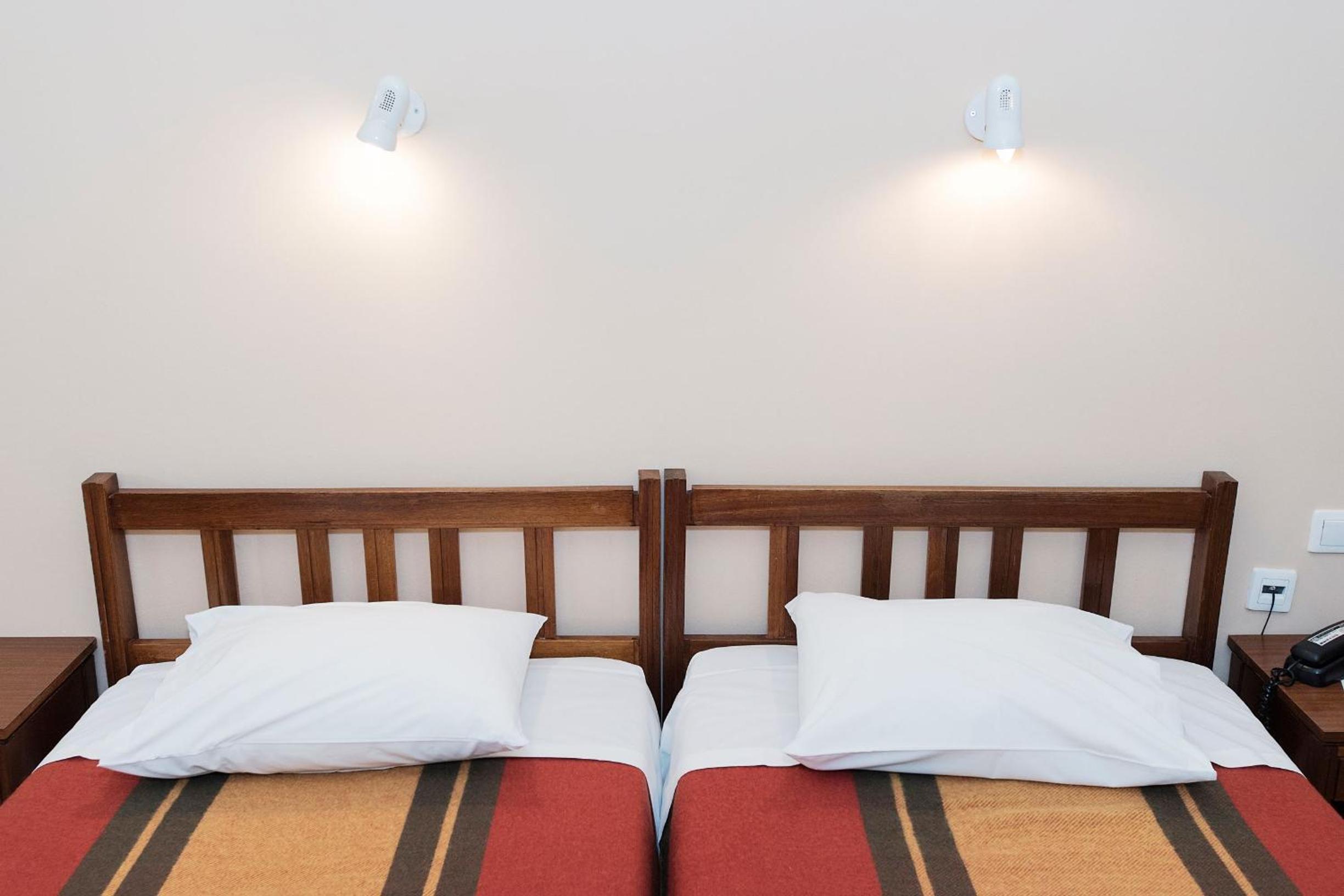 Double Room - Photo 3