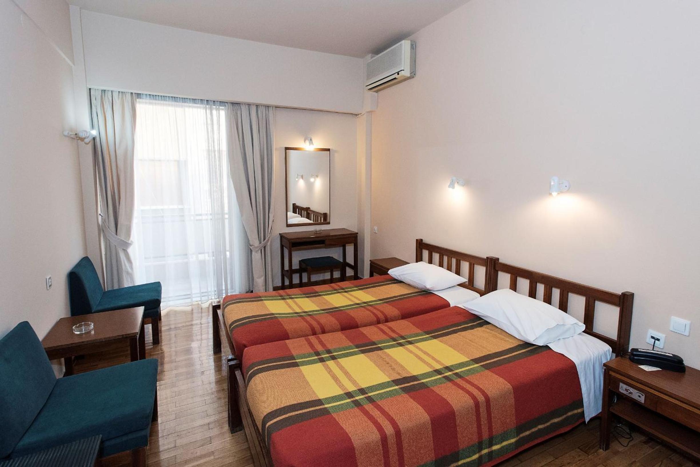 Double Room - Photo 5