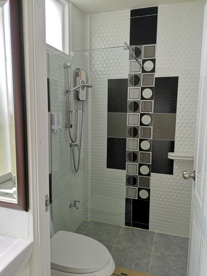 Deluxe Twin Room photo 2