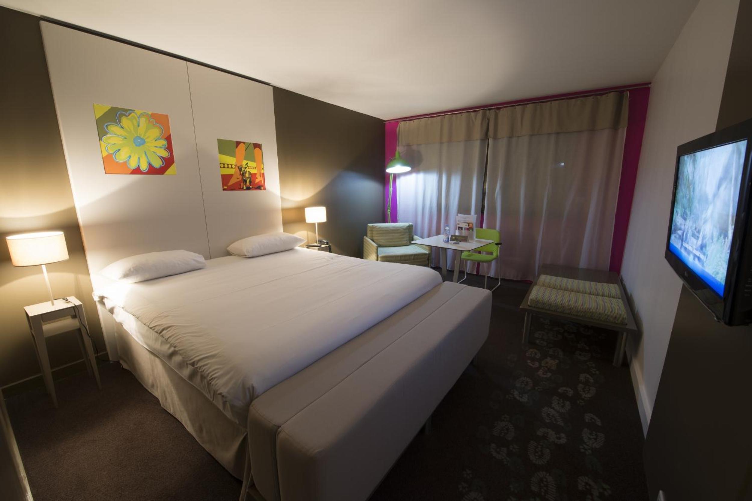 Standard Double Room - Photo 2