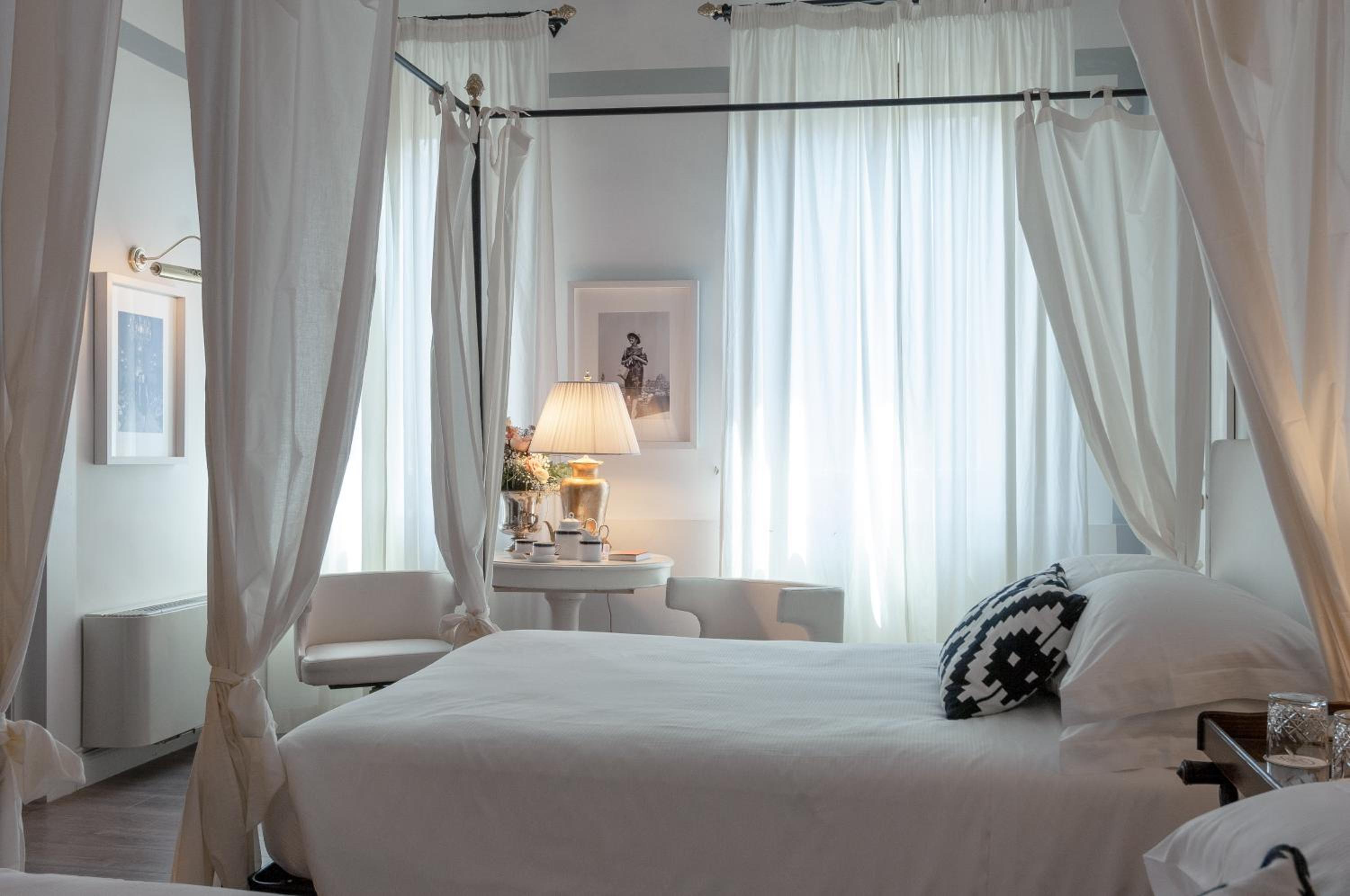 Triple Room with 3 Adults Occupancy (Non Smoking) photo 1