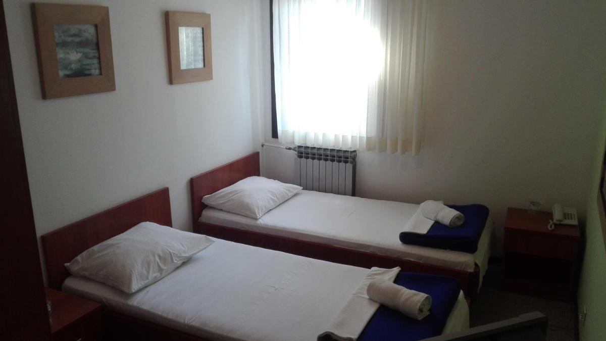 Standard Double or Twin Room photo 1