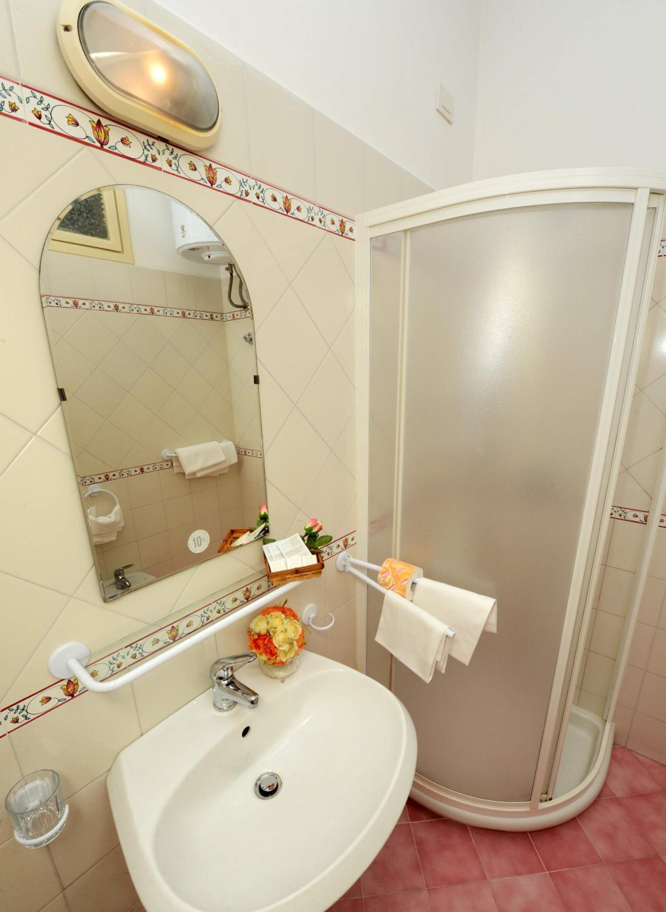 Double Room - Photo 3