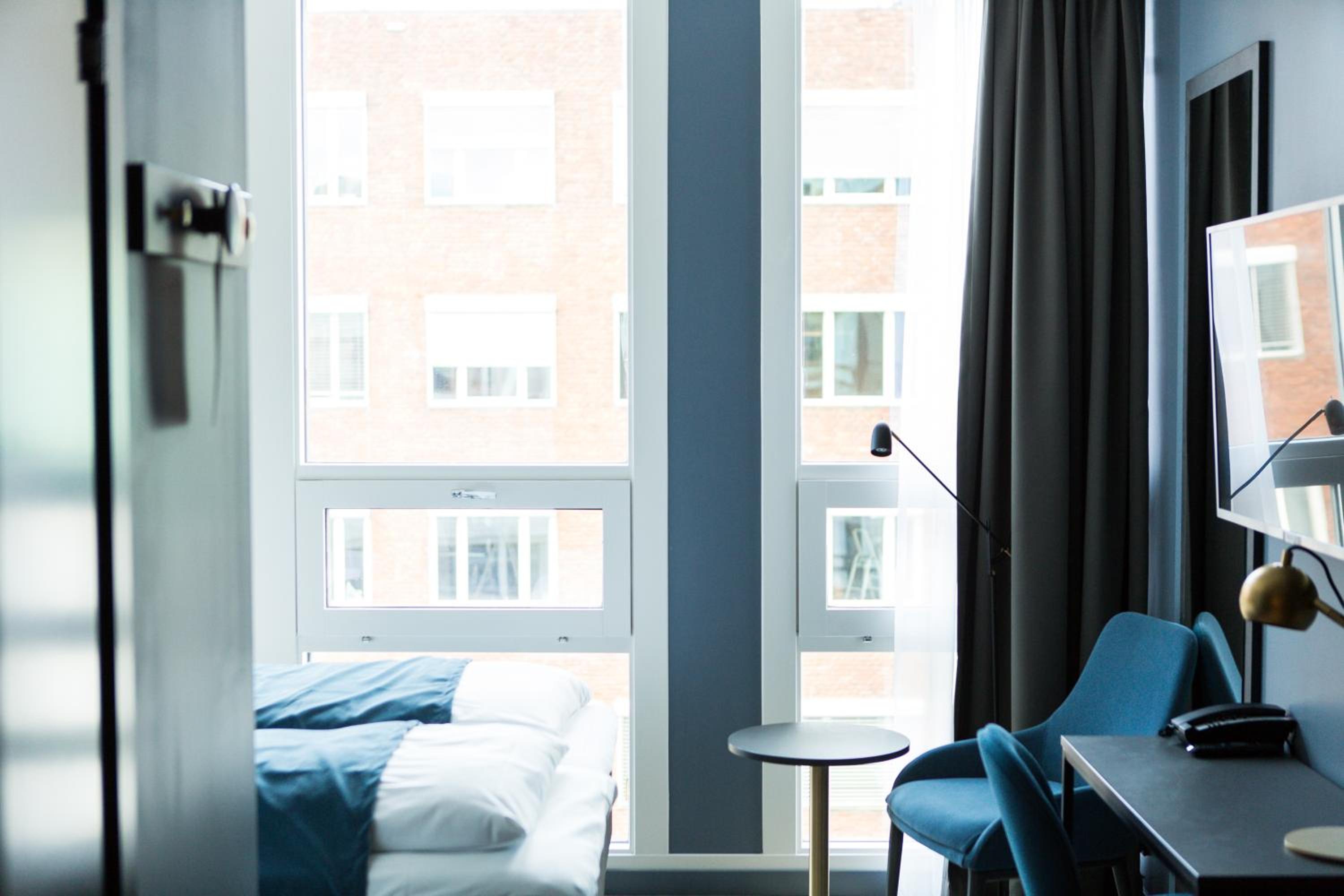 Standard Double Room - Photo 2