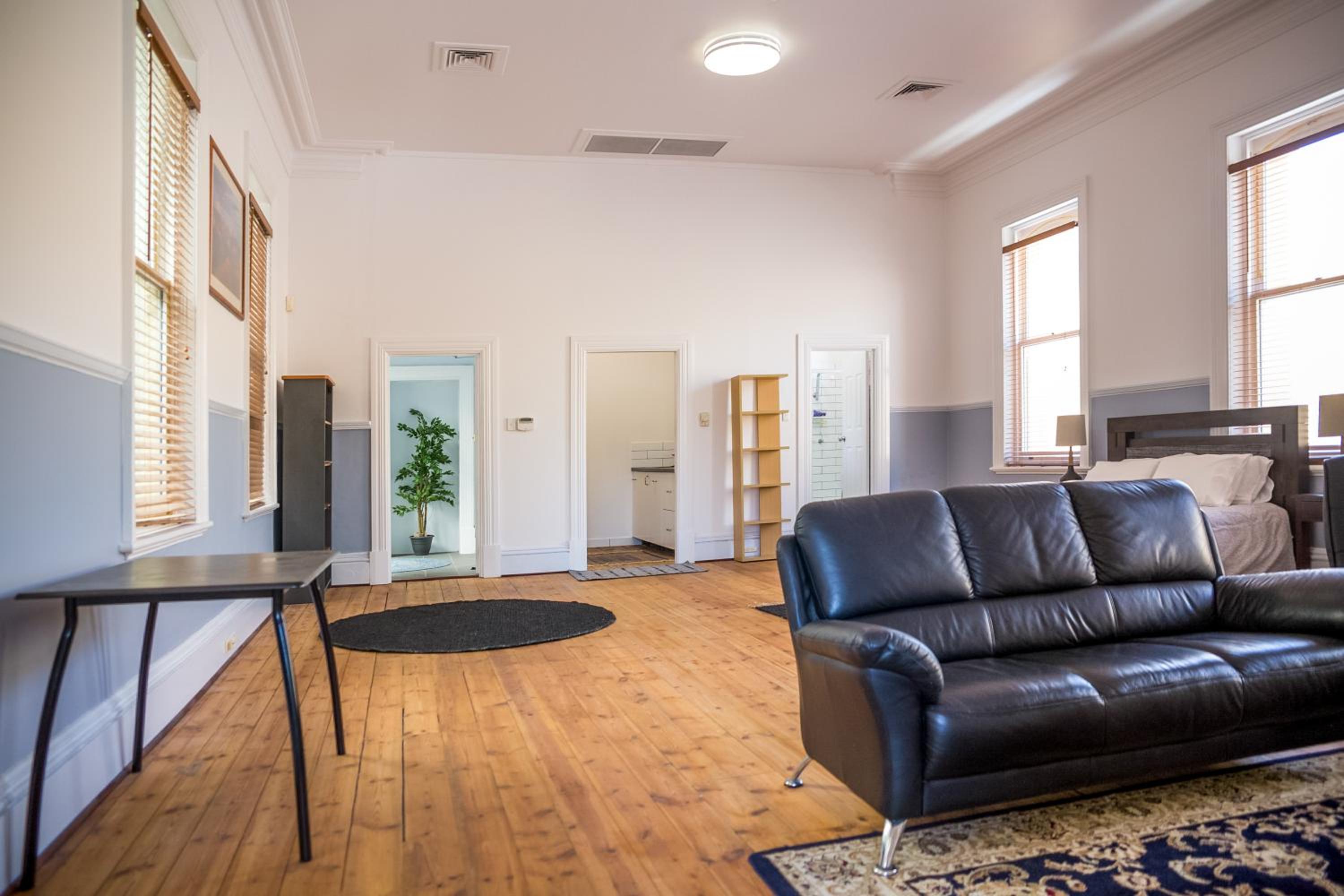 Studio Apartment photo 1