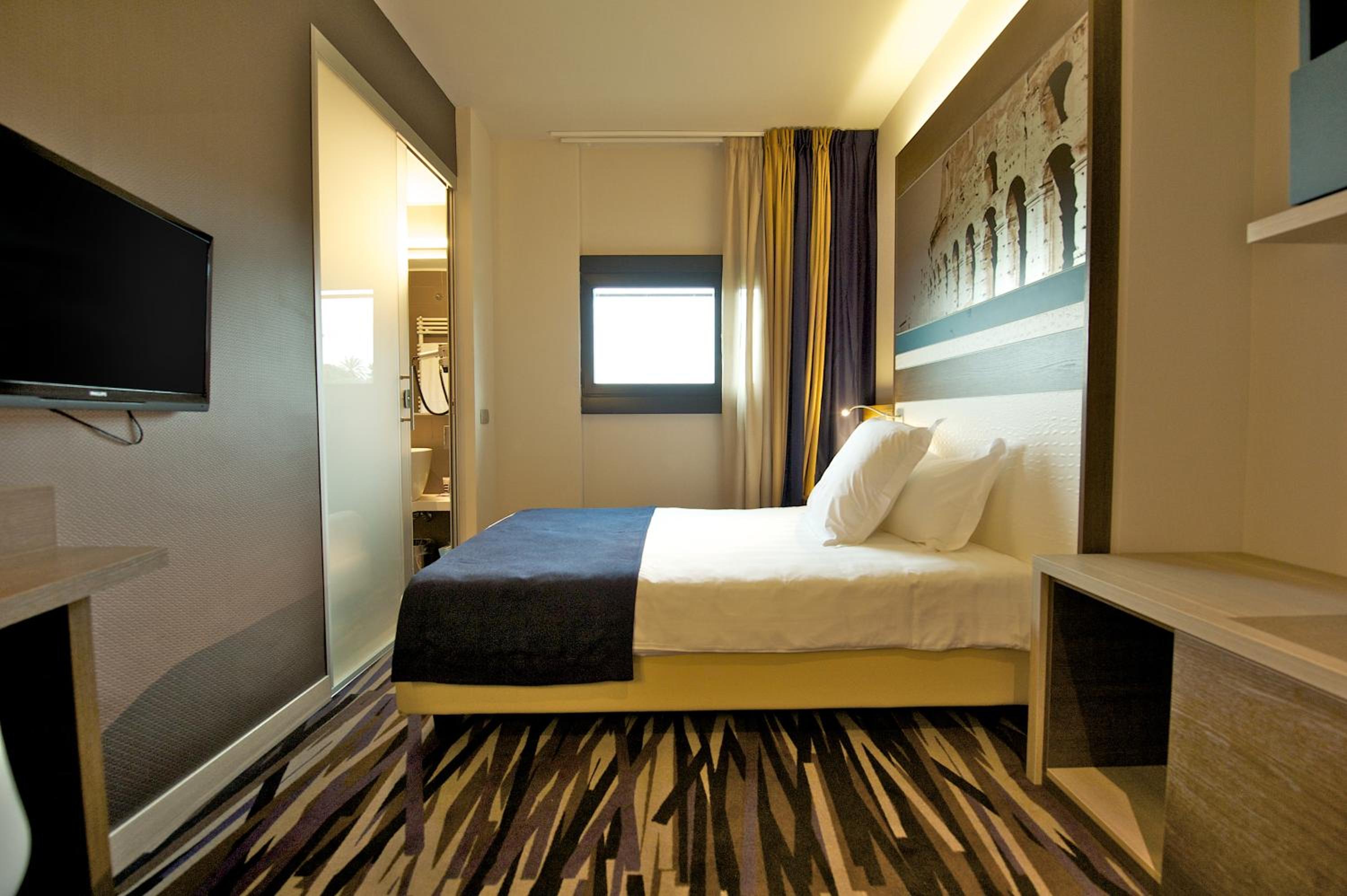 Classic Single Room