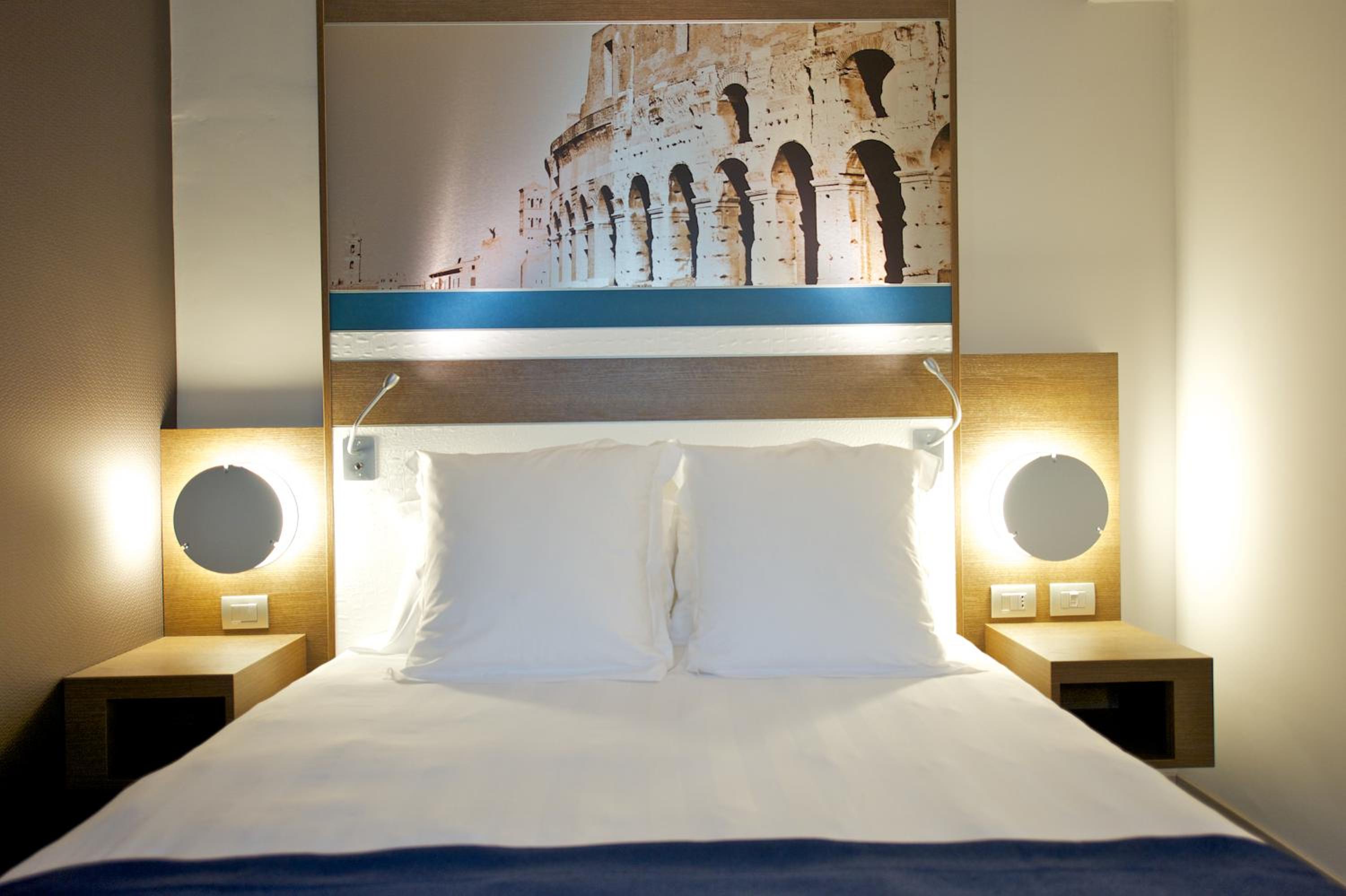 Superior Double Room with views of the Coliseum