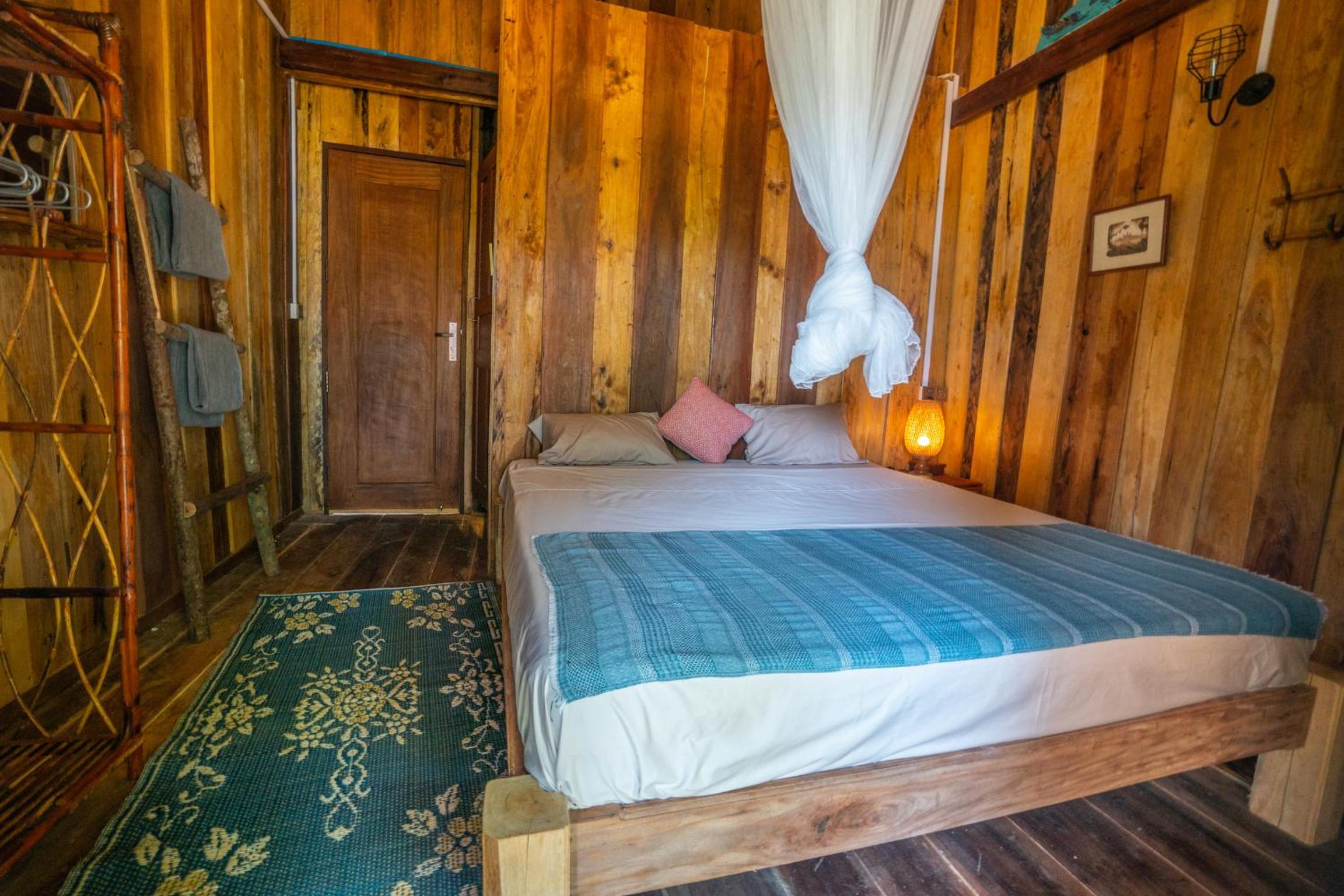 Deluxe Double Room with Balcony and Sea View photo 2