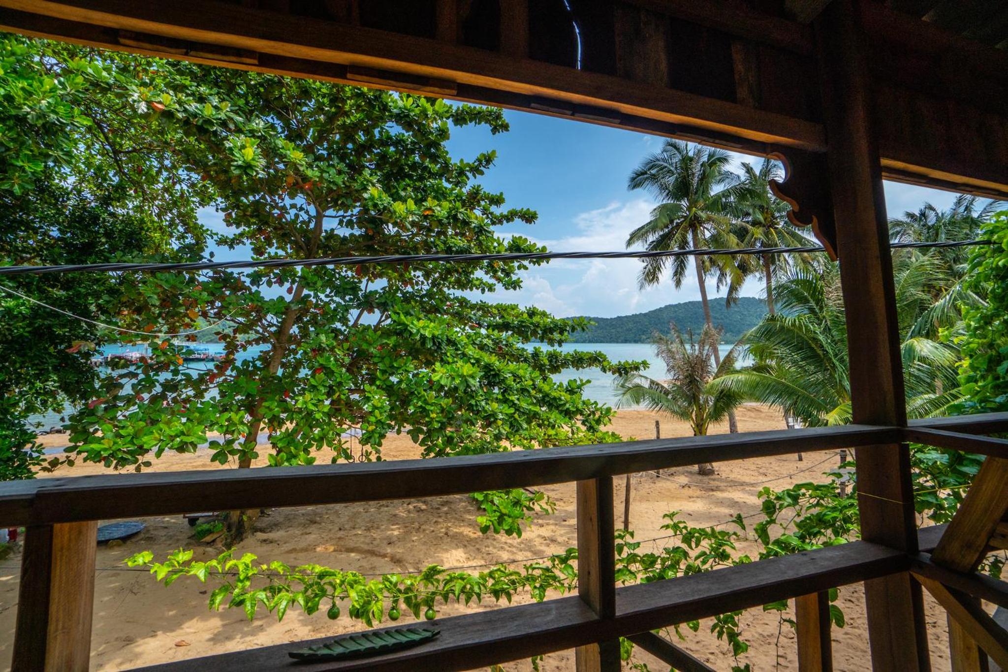 Deluxe Double Room with Balcony and Sea View photo 2