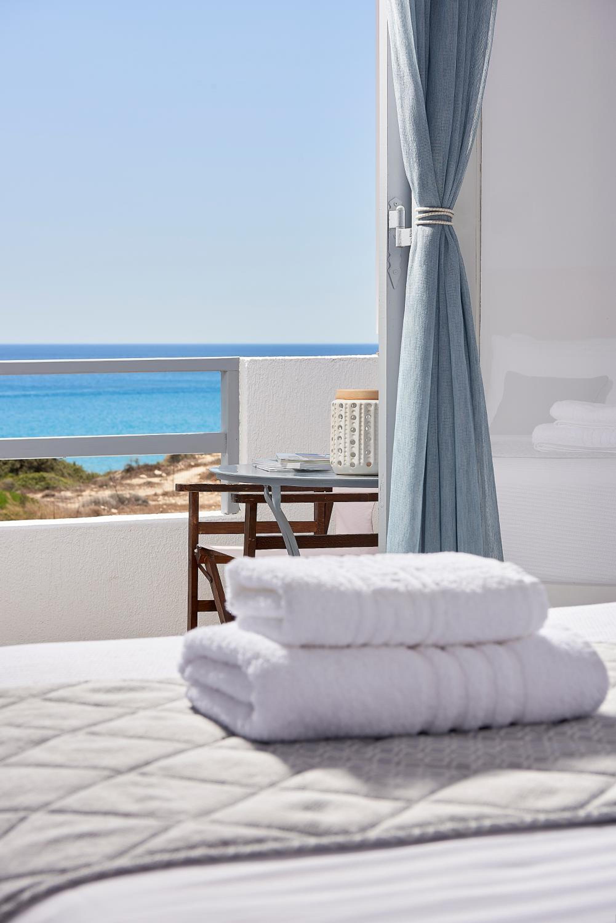 Triple Room with Sea View - Photo 9