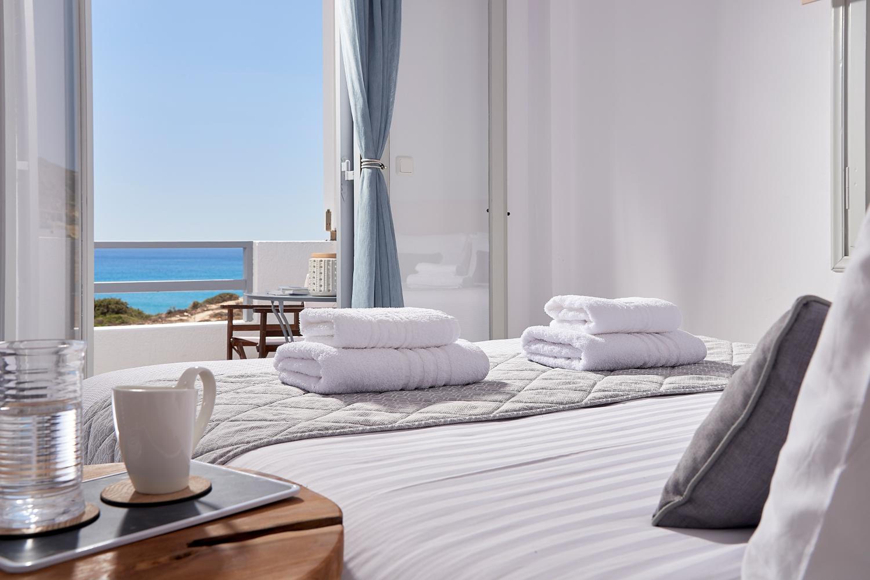 Double Room with Sea View - Photo 12