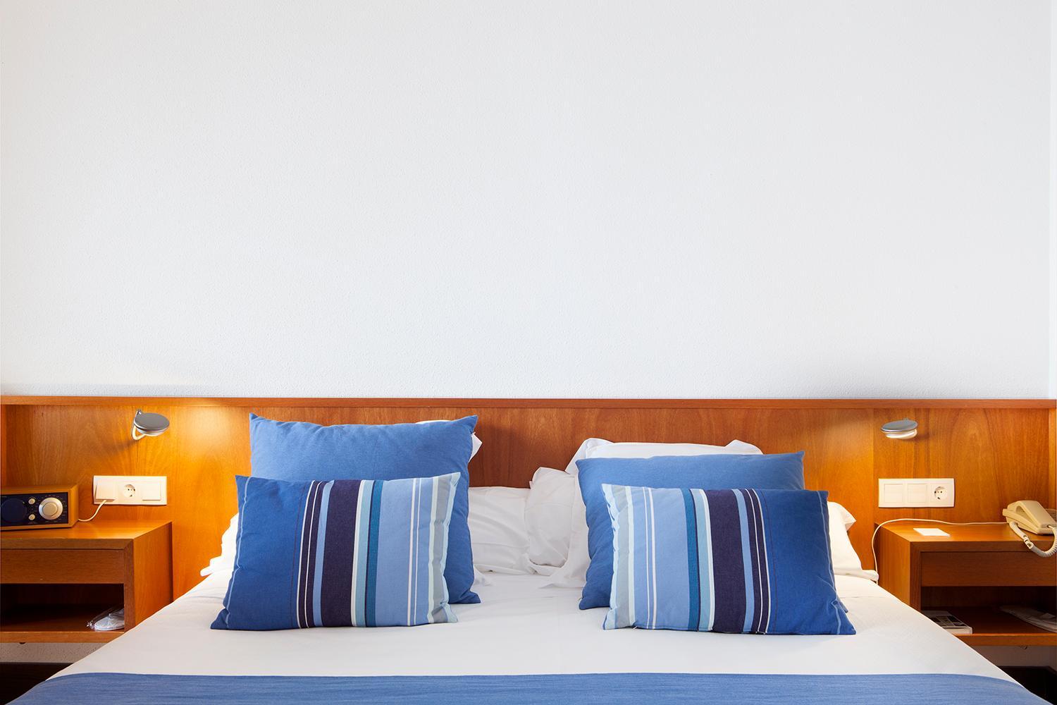Habitación Doble Estándar con cama supletoria Habitación Doble Estándar con cama supletoria