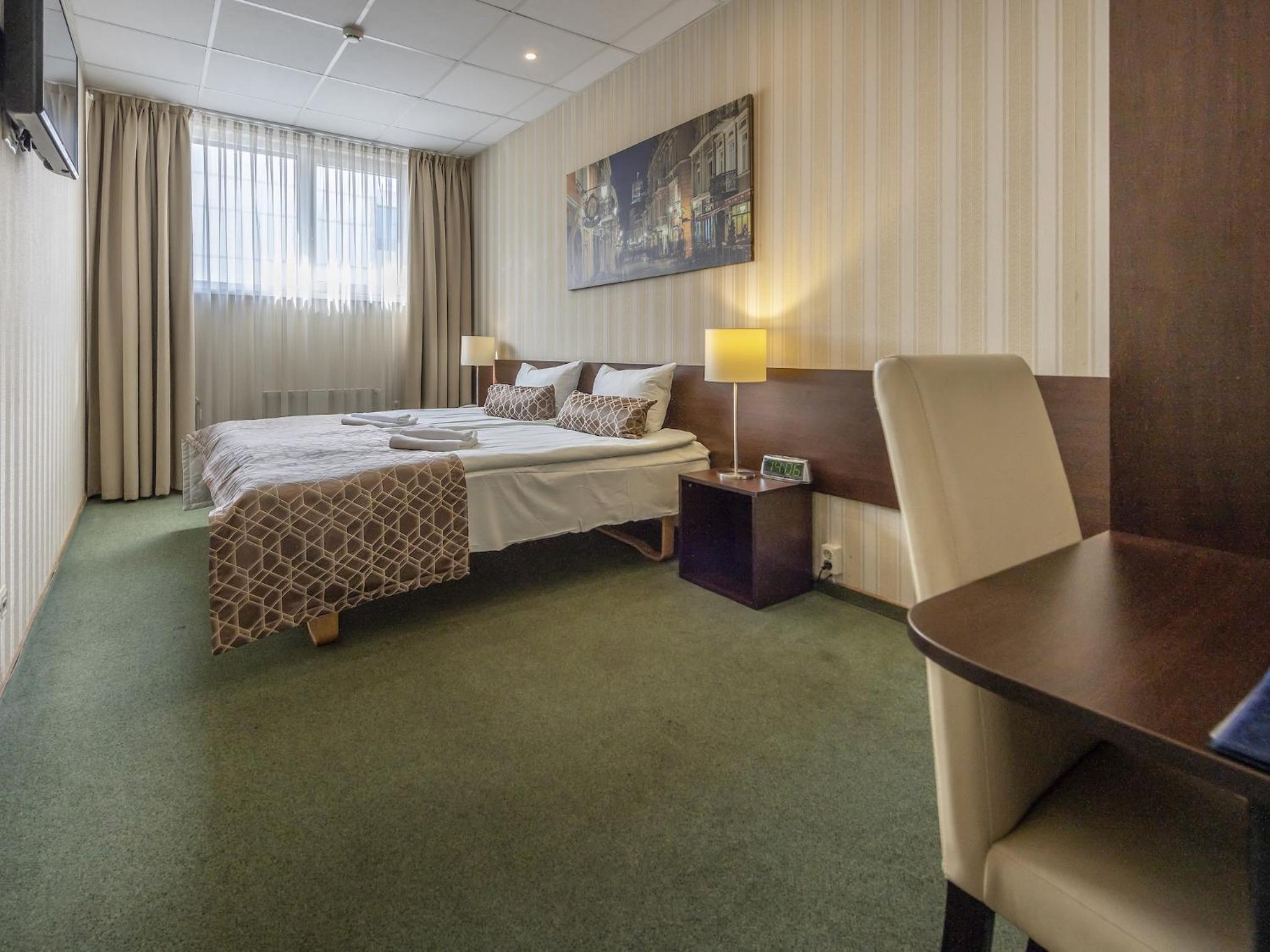 Standard Double Room - Photo 7