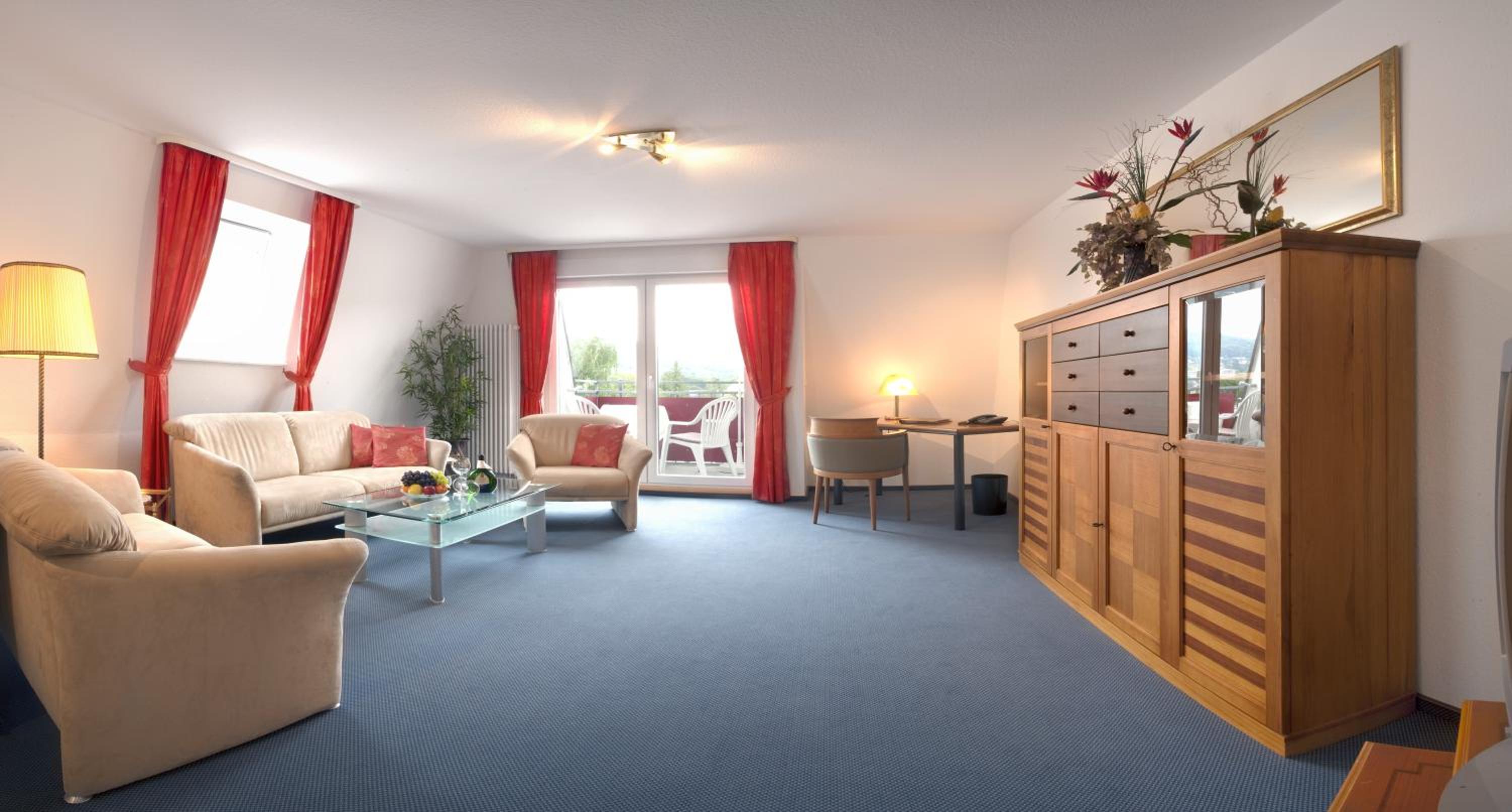 Deluxe Suite photo 1