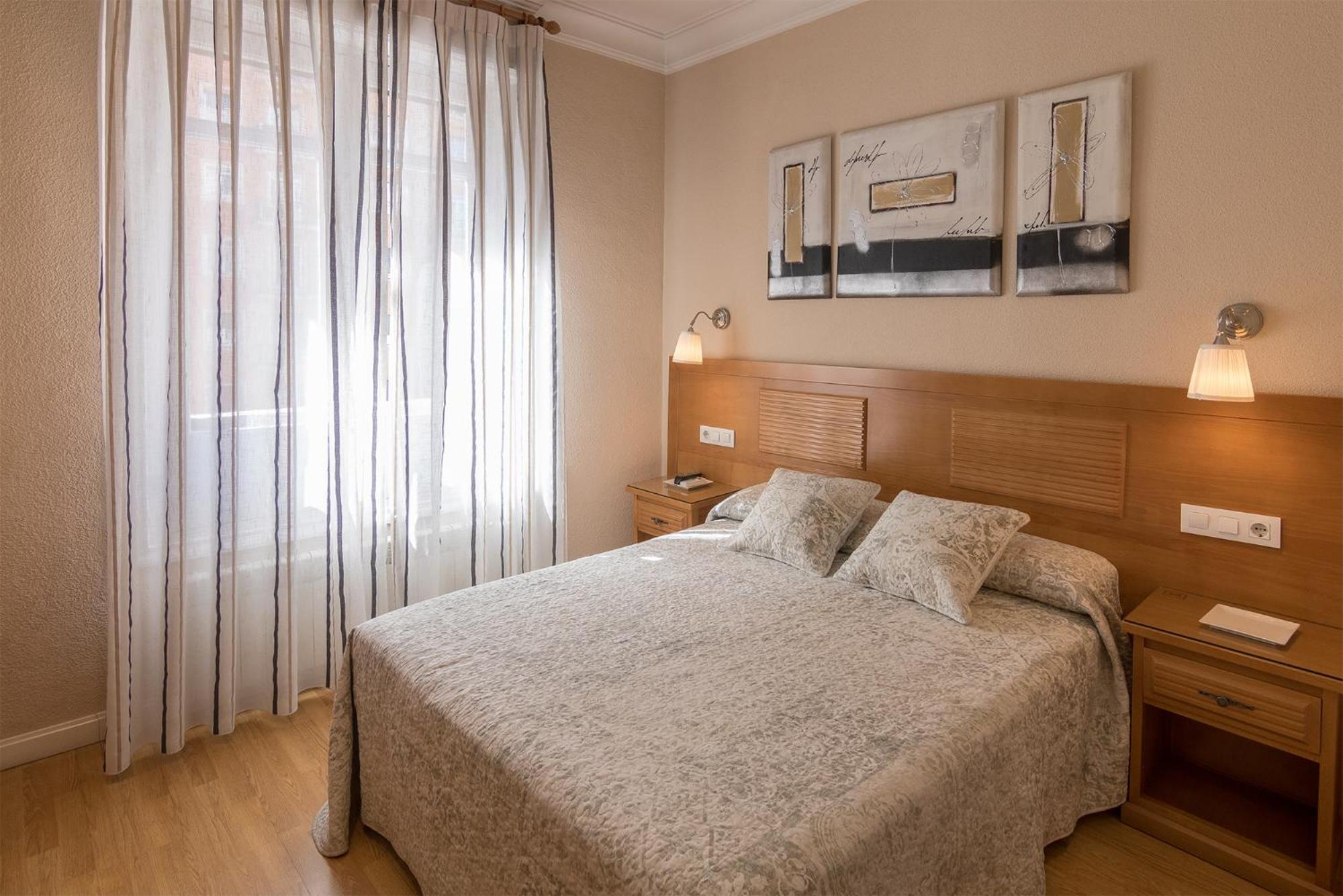 Habitación Doble Superior con vista a Gran Vía
