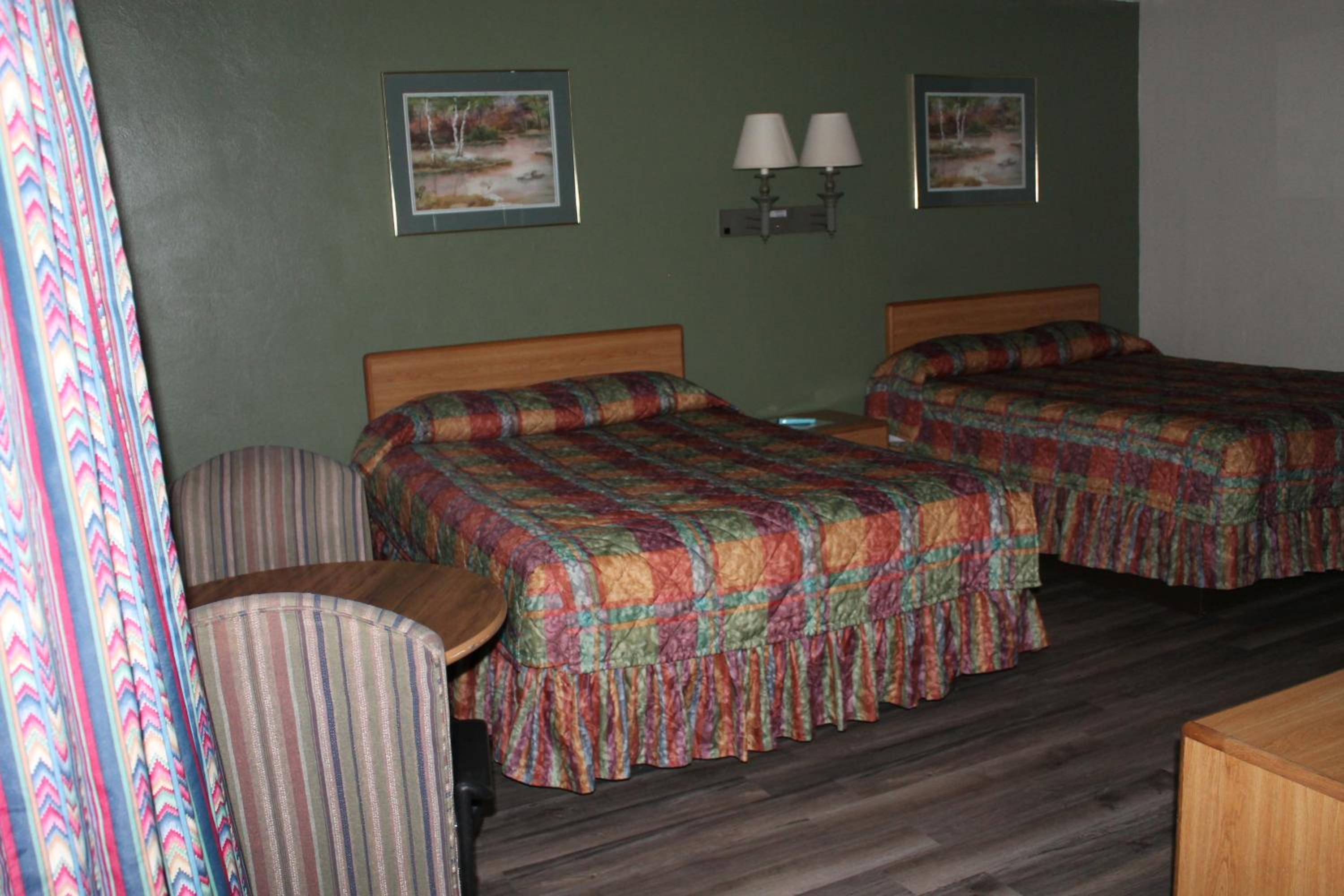 Double Room with Two Double Beds - Non-Smoking photo 3