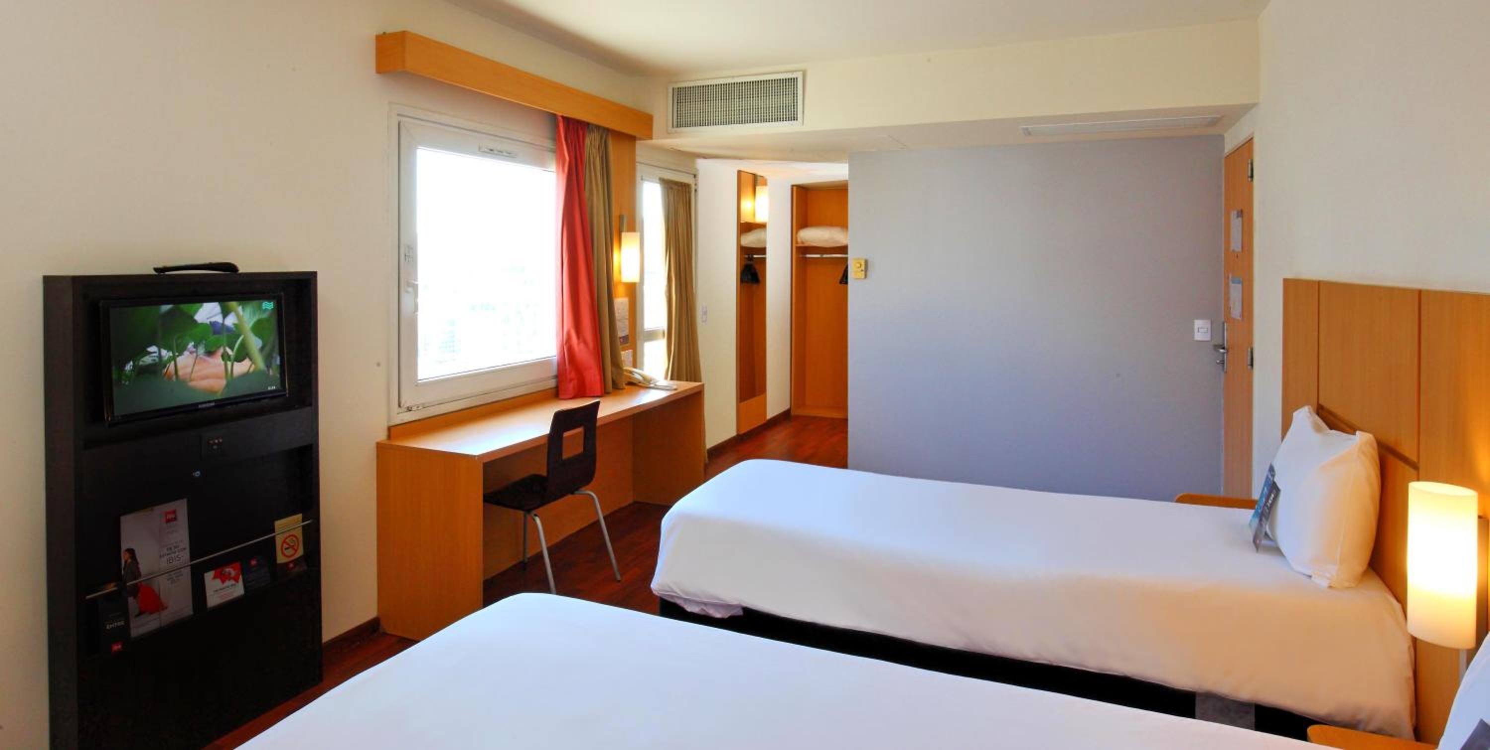Standard Twin Room photo 3