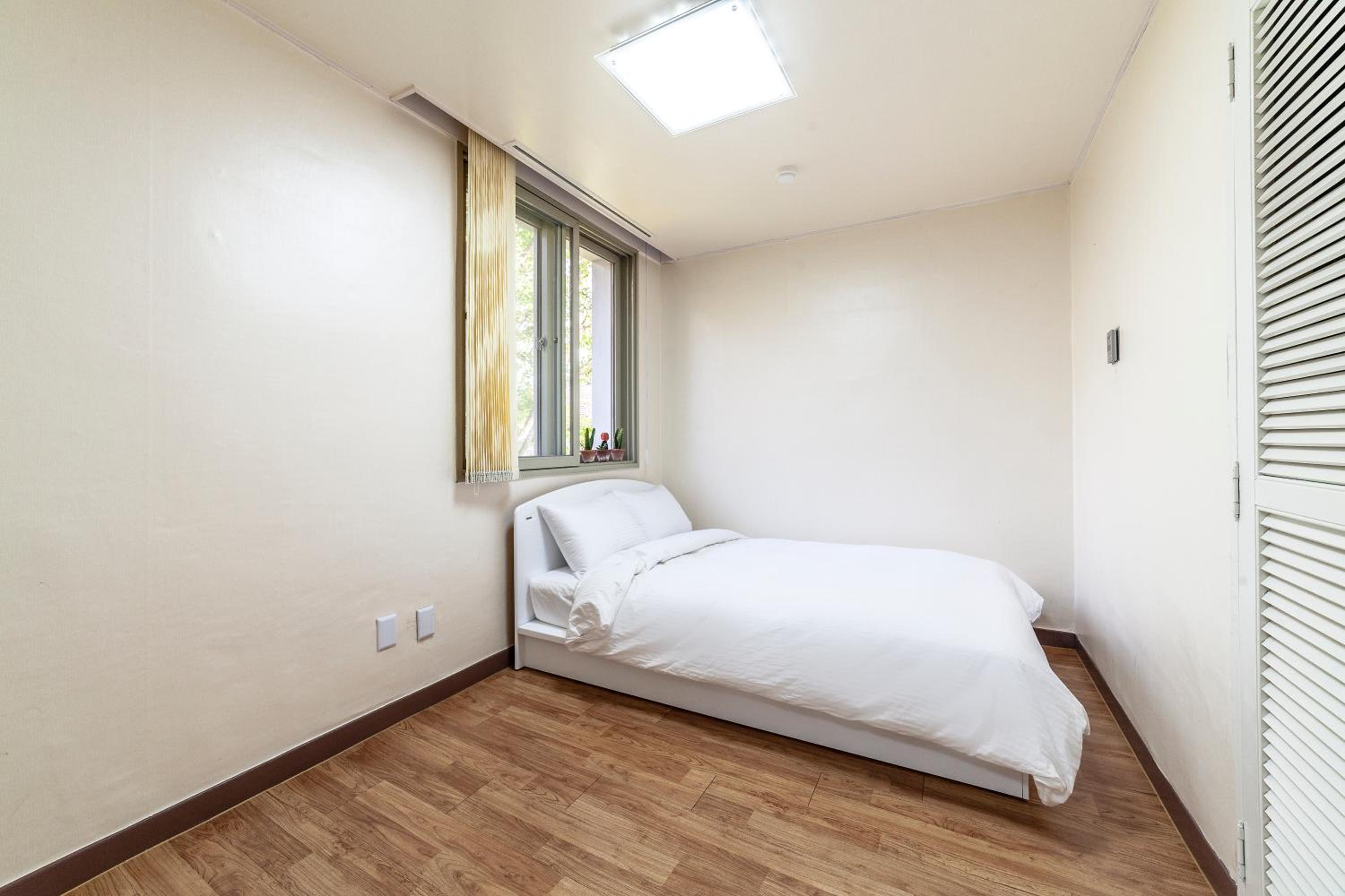 Deluxe Family Room - Photo 7